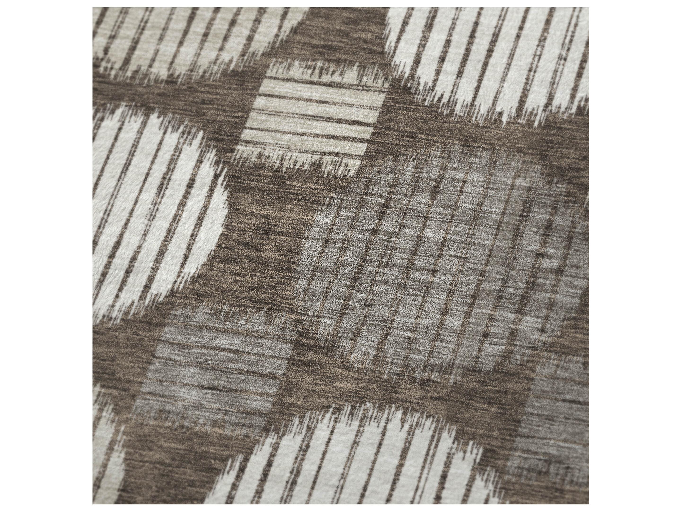 Dalyn Sherpa Brown Polyester Throw