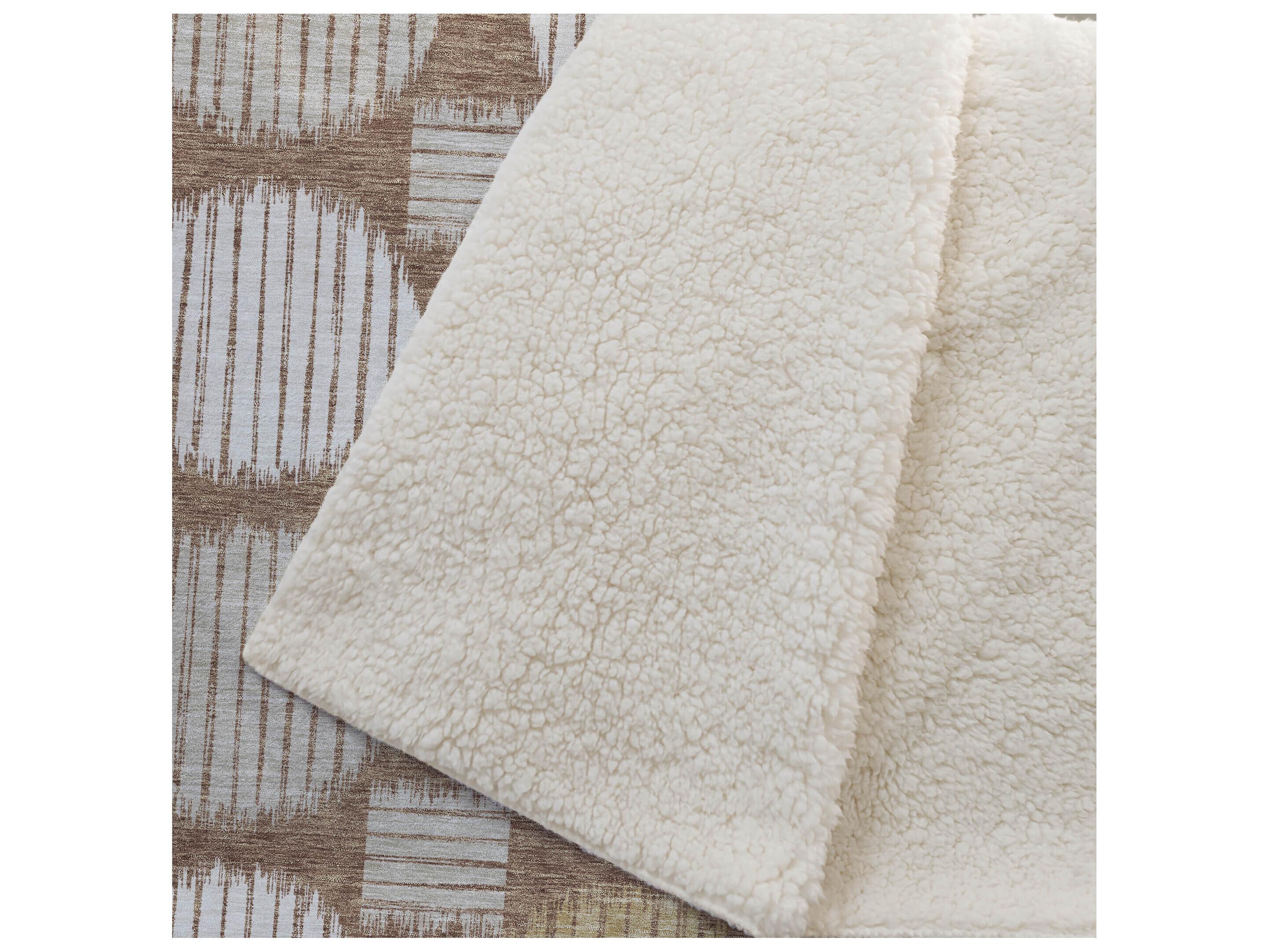 Dalyn Sherpa Orange Polyester Throw