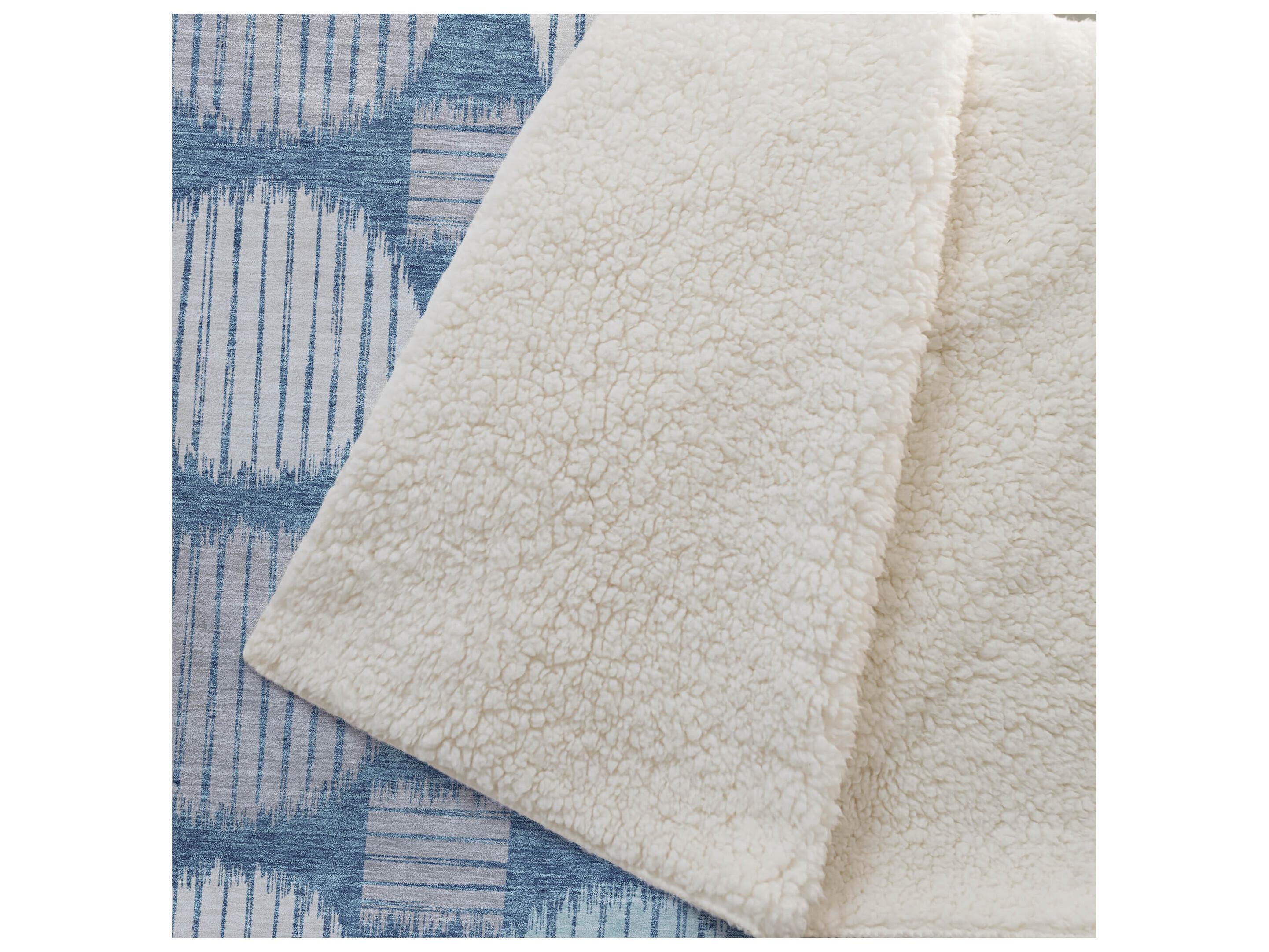 Dalyn Sherpa Teal Polyester Throw