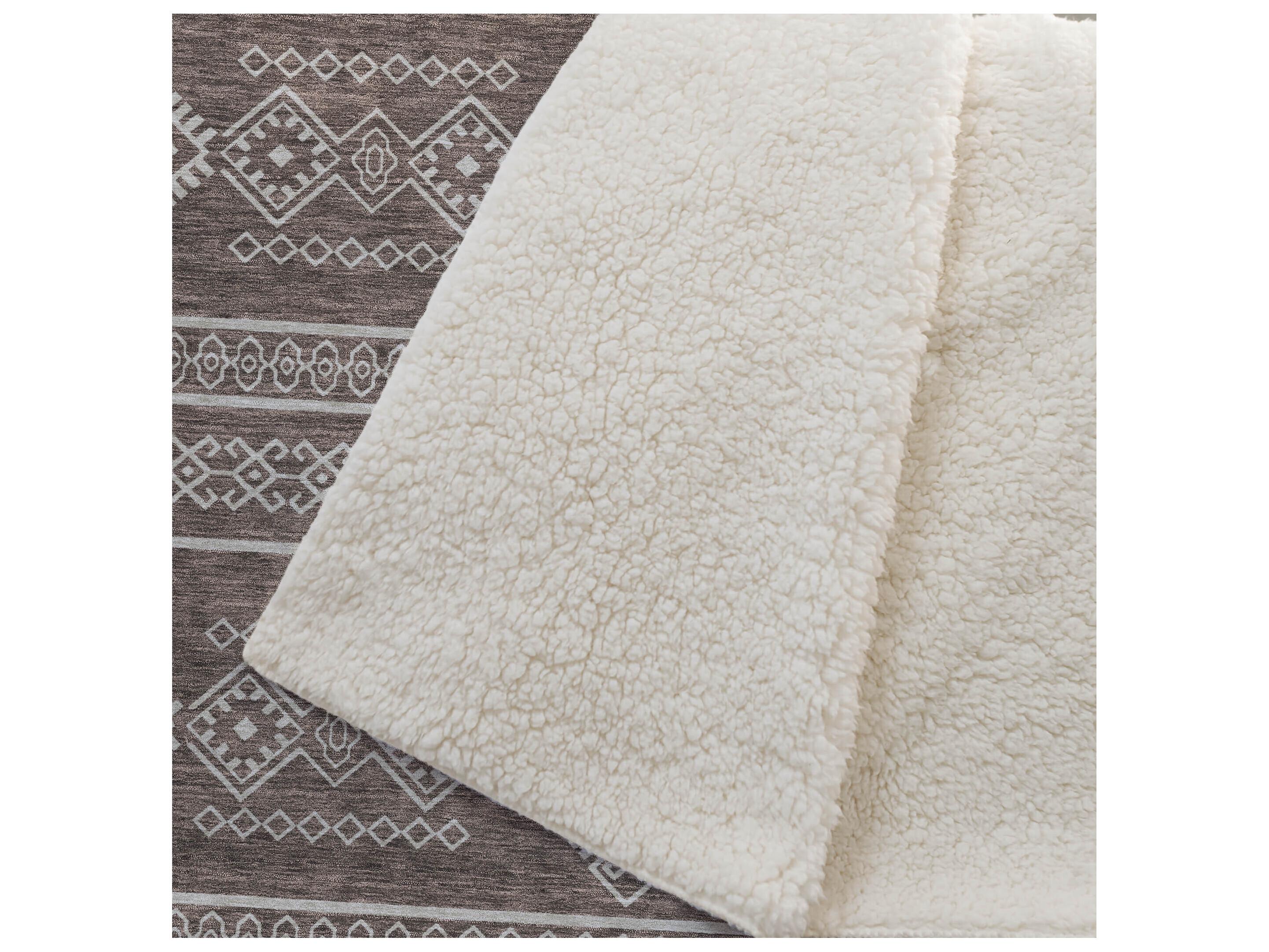 Dalyn Sherpa Brown Polyester Throw