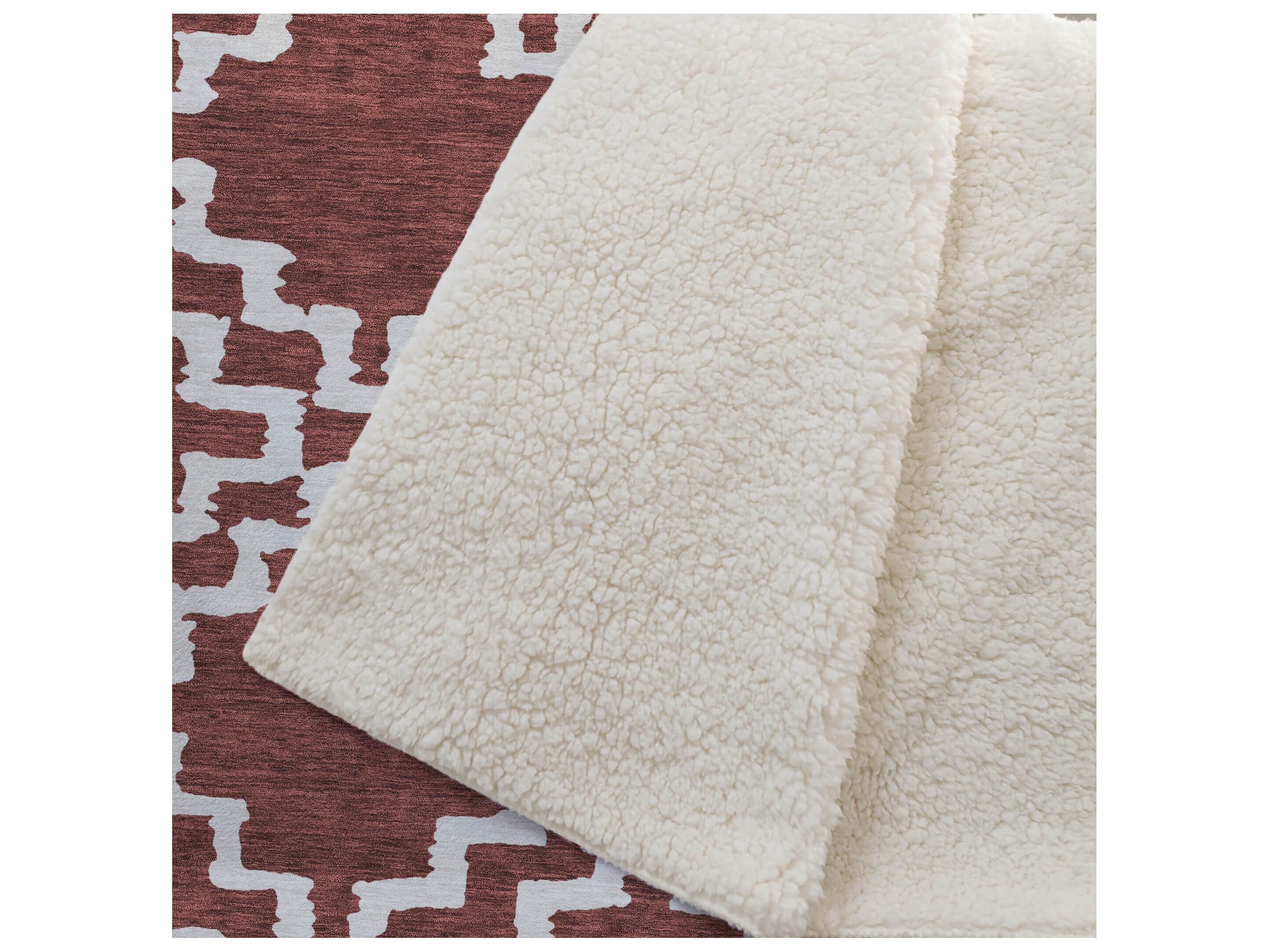 Dalyn Sherpa Red Polyester Throw