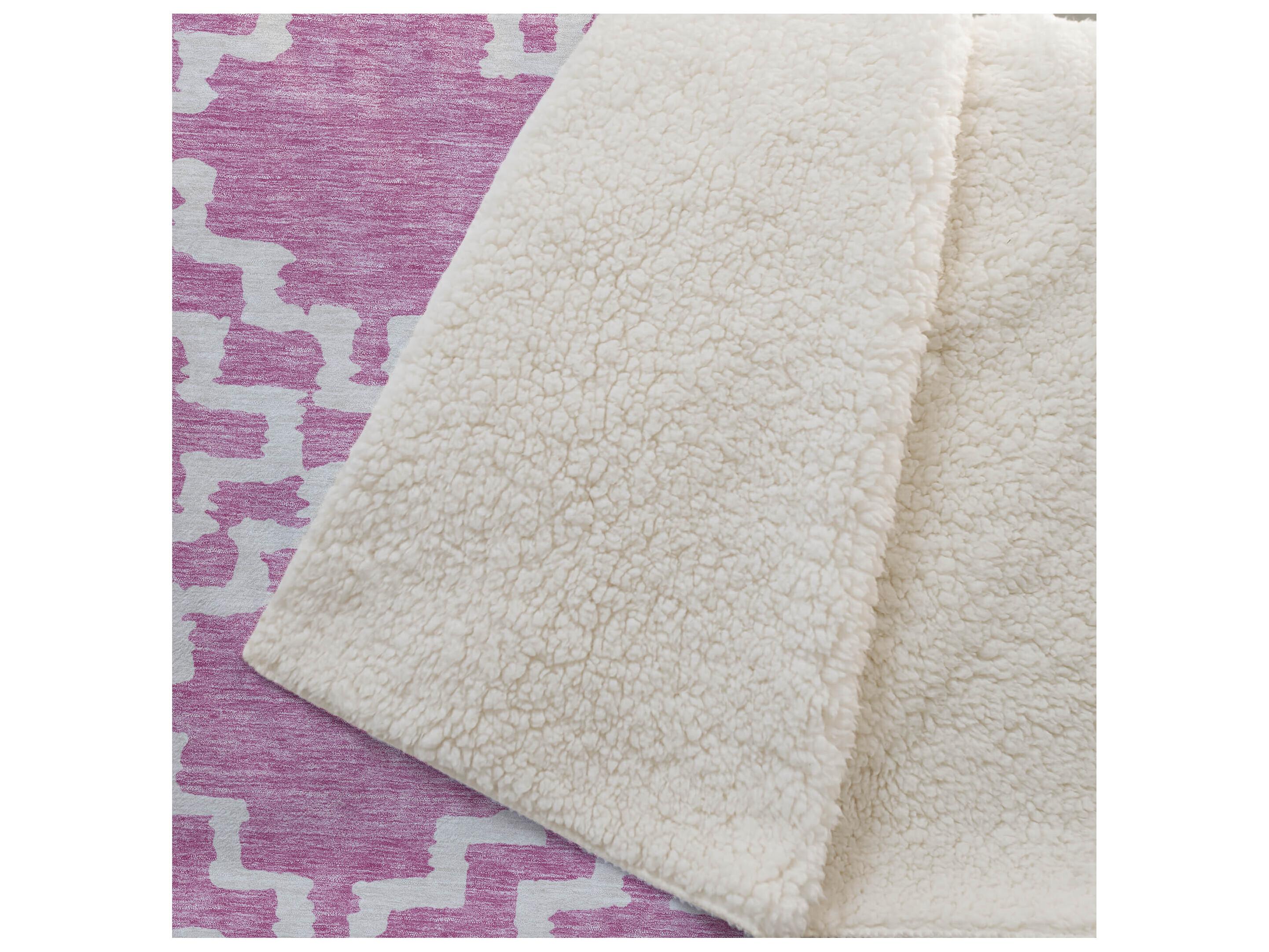Dalyn Sherpa Pink Polyester Throw