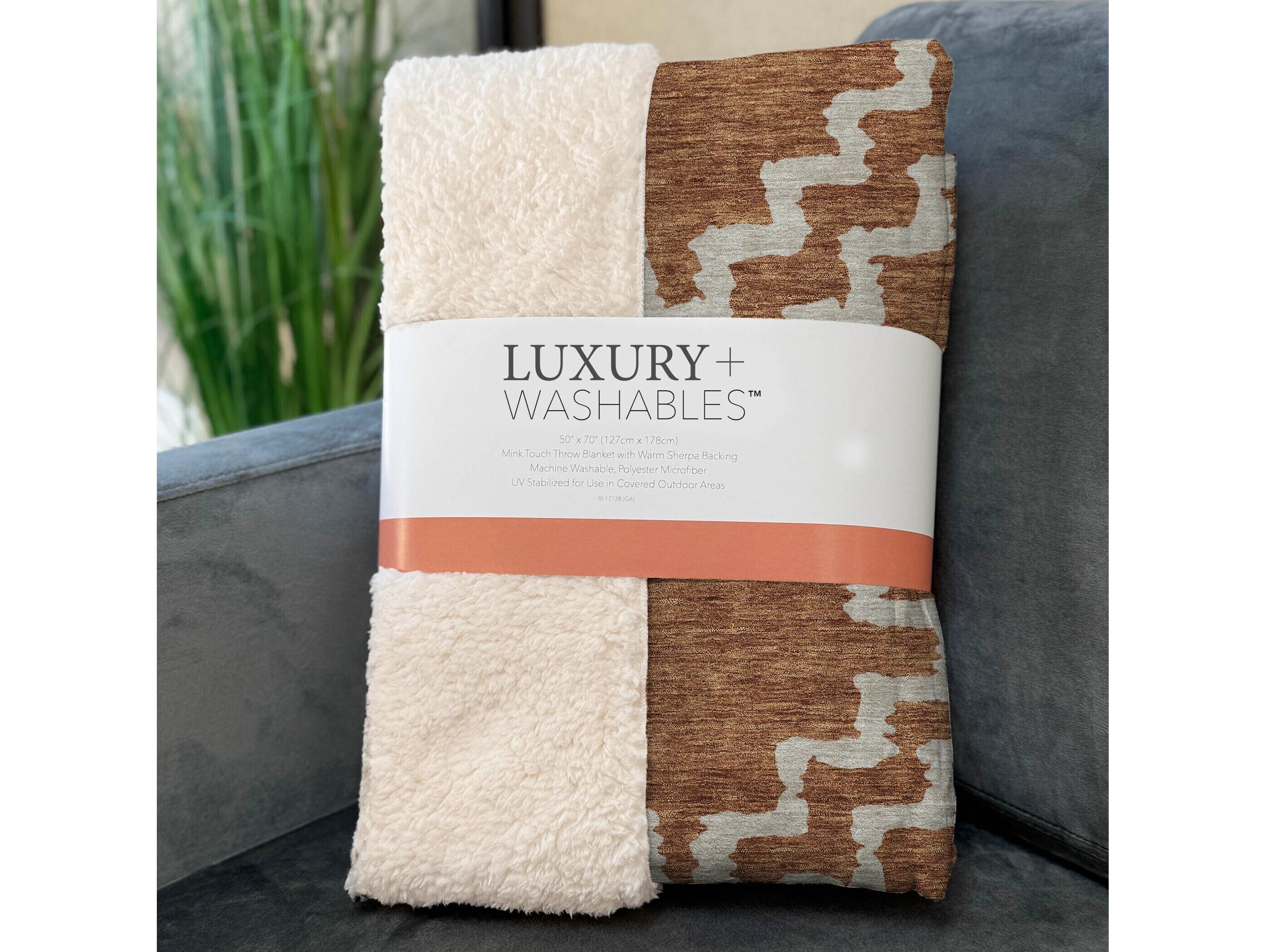 Dalyn Sherpa Orange Polyester Throw