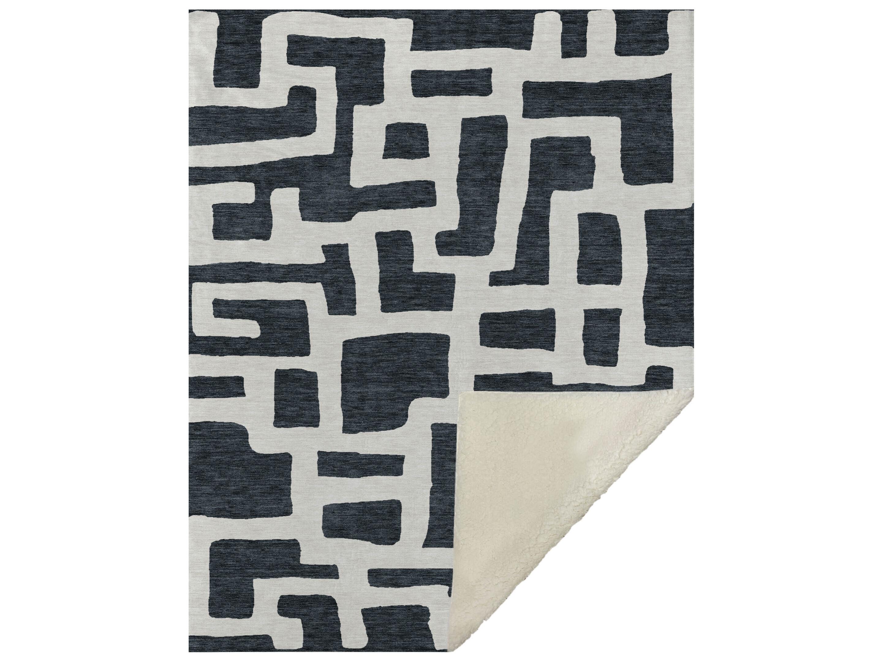 Dalyn Sherpa Black Polyester Throw