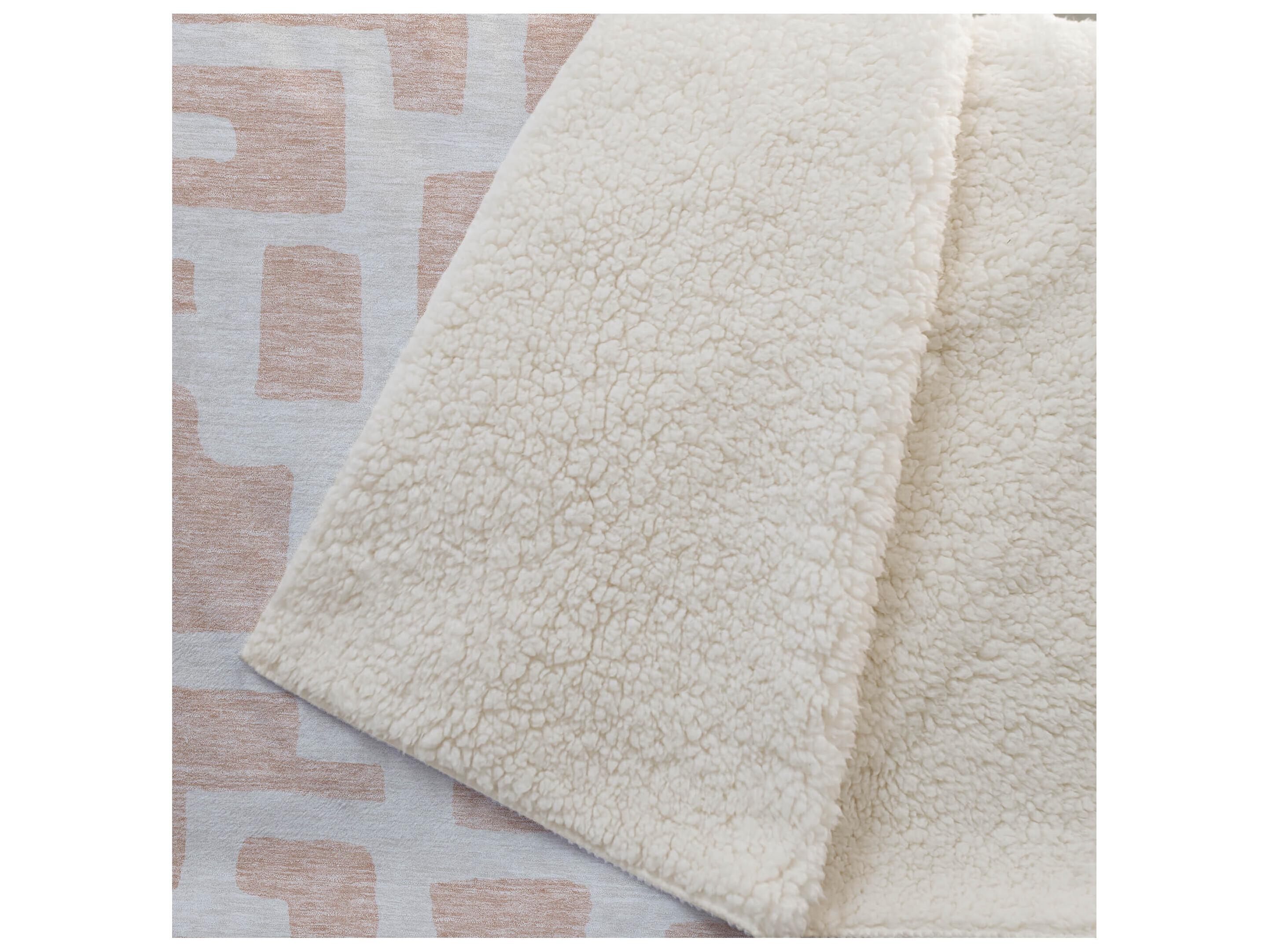 Dalyn Sherpa Orange Polyester Throw