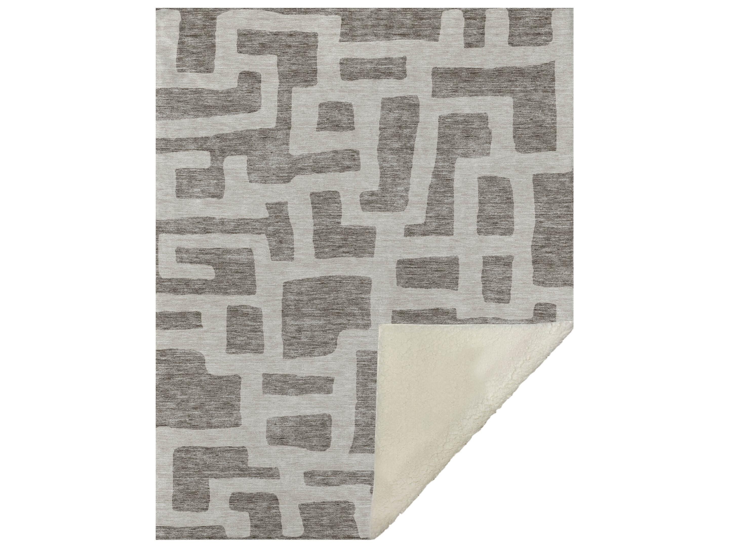 Dalyn Sherpa Brown Polyester Throw