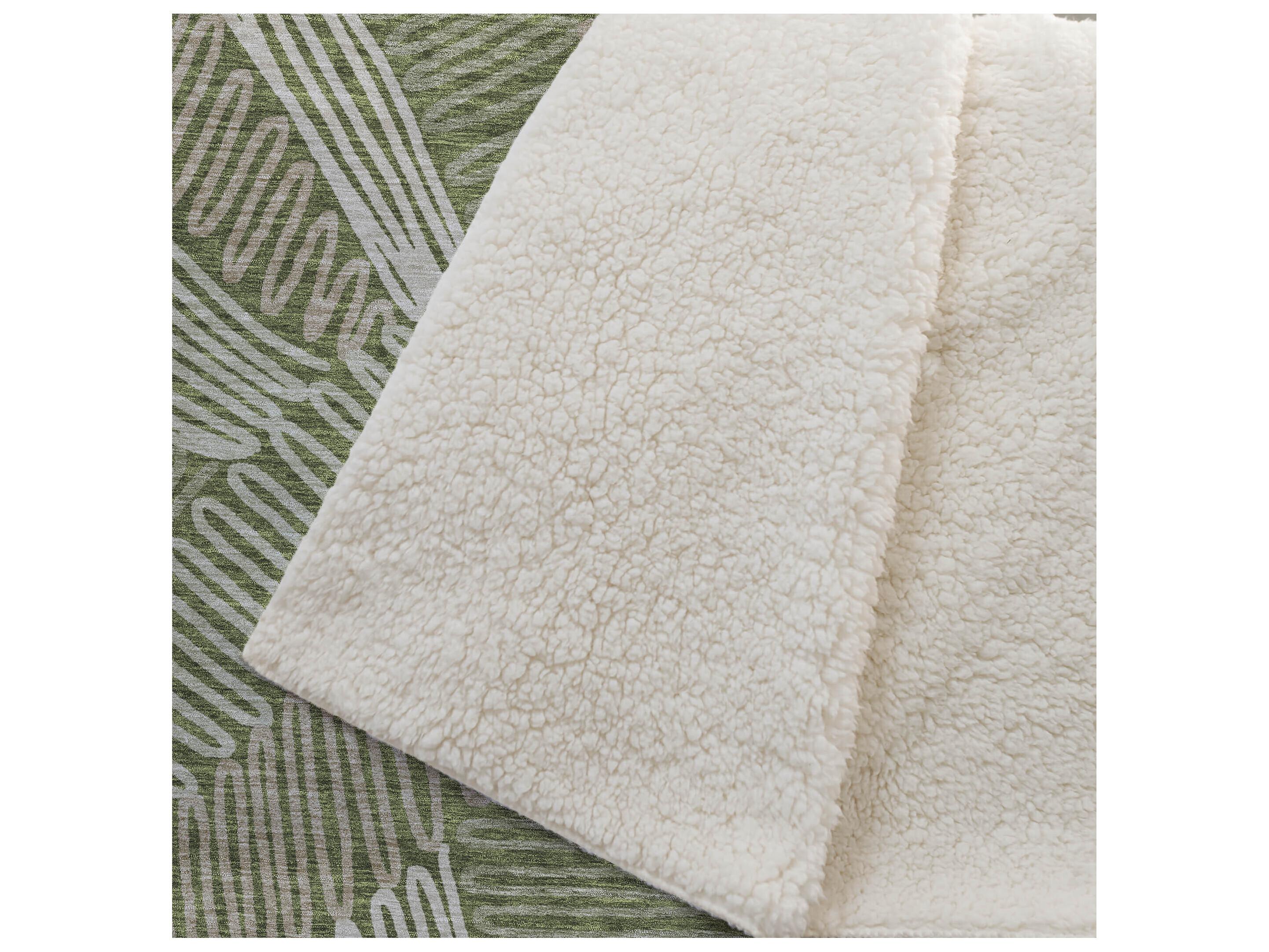 Dalyn Sherpa Green Polyester Throw