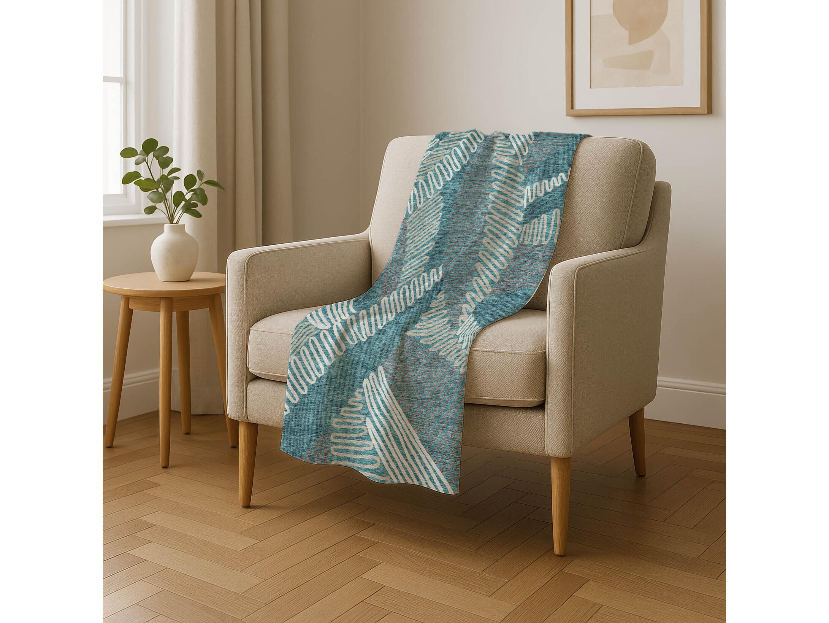 Dalyn Sherpa Teal Polyester Throw