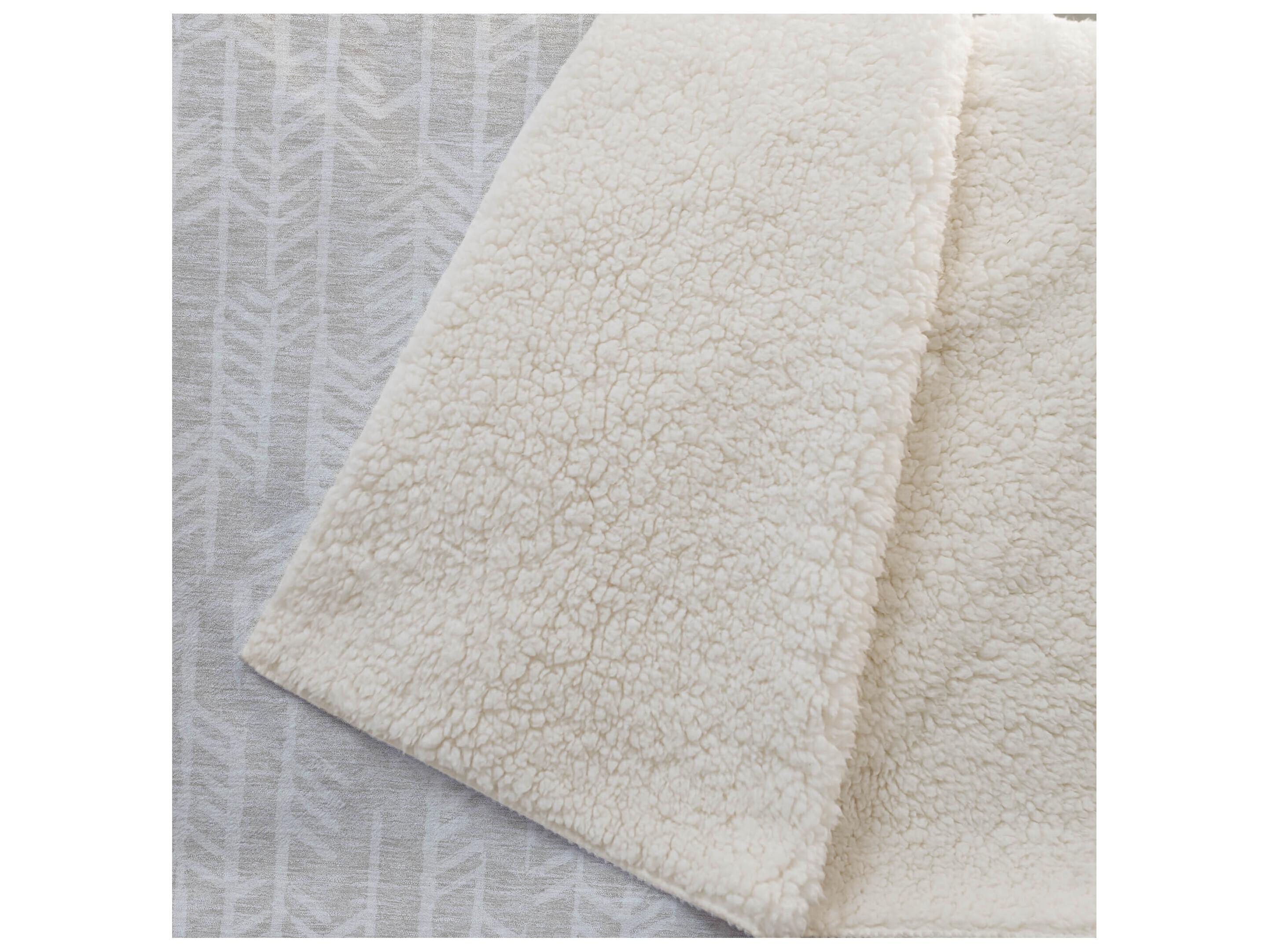 Dalyn Sherpa Brown Polyester Throw