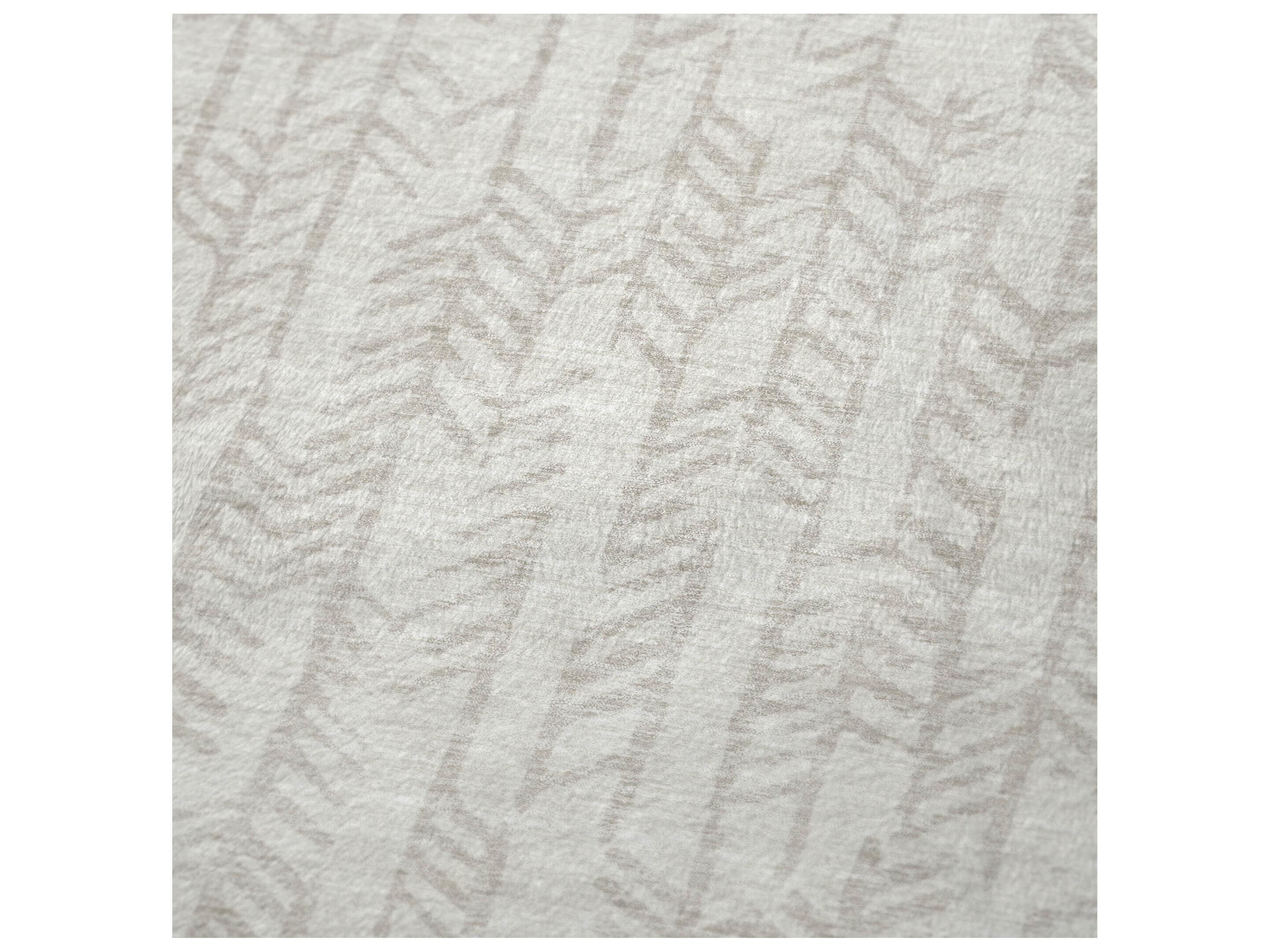 Dalyn Sherpa Ivory Polyester Throw