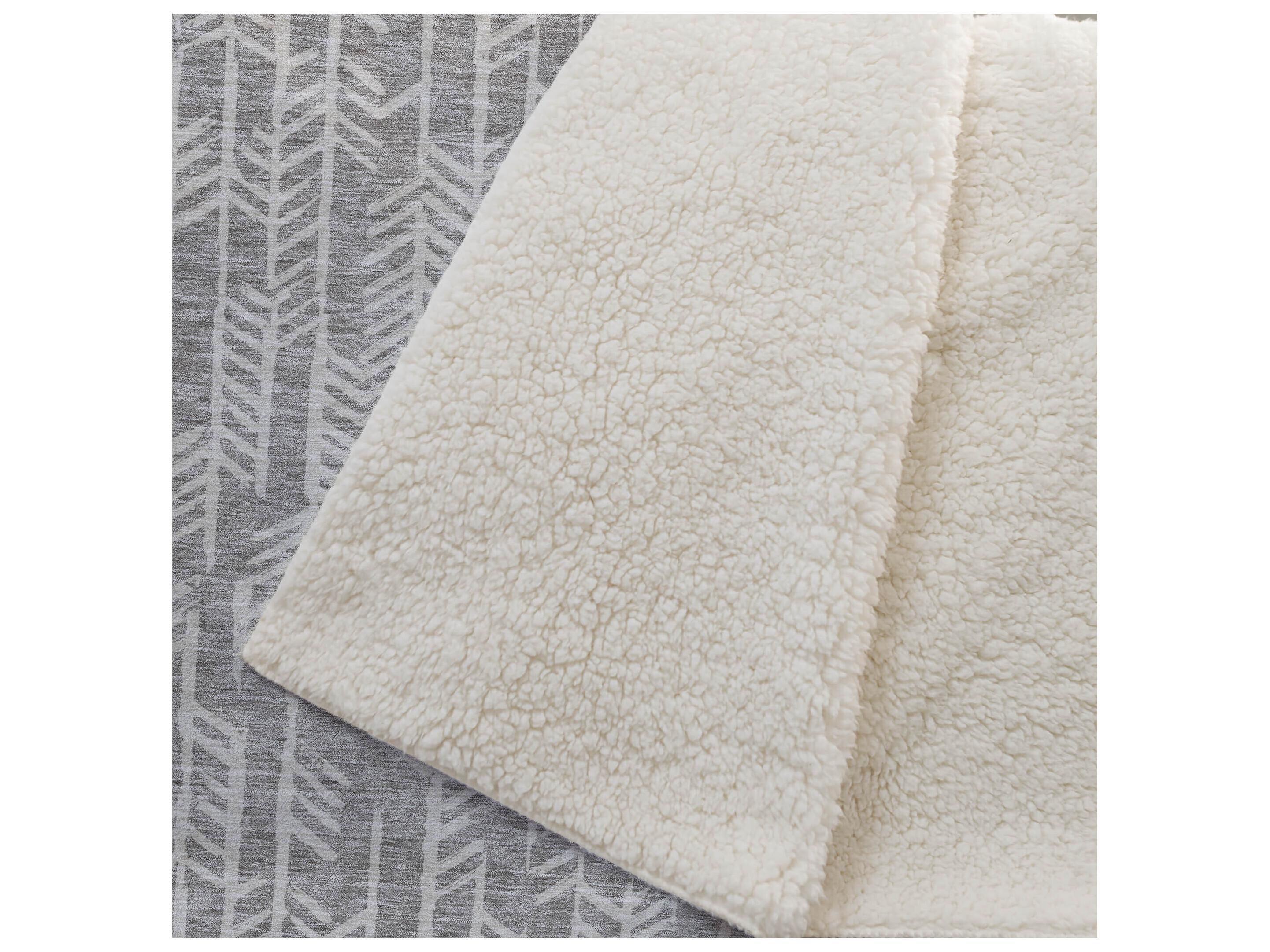 Dalyn Sherpa Brown Polyester Throw