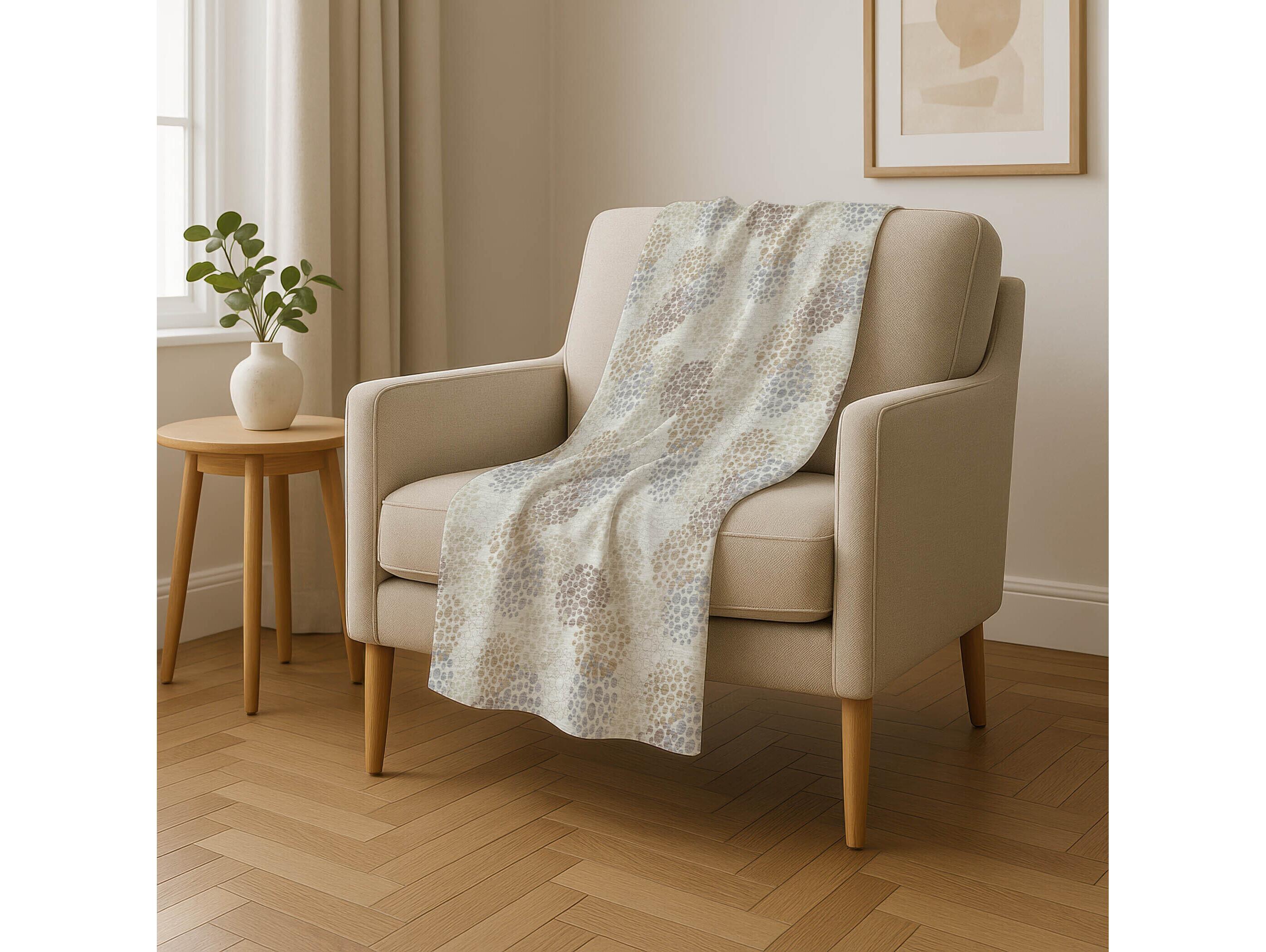 Dalyn Sherpa Ivory Polyester Throw