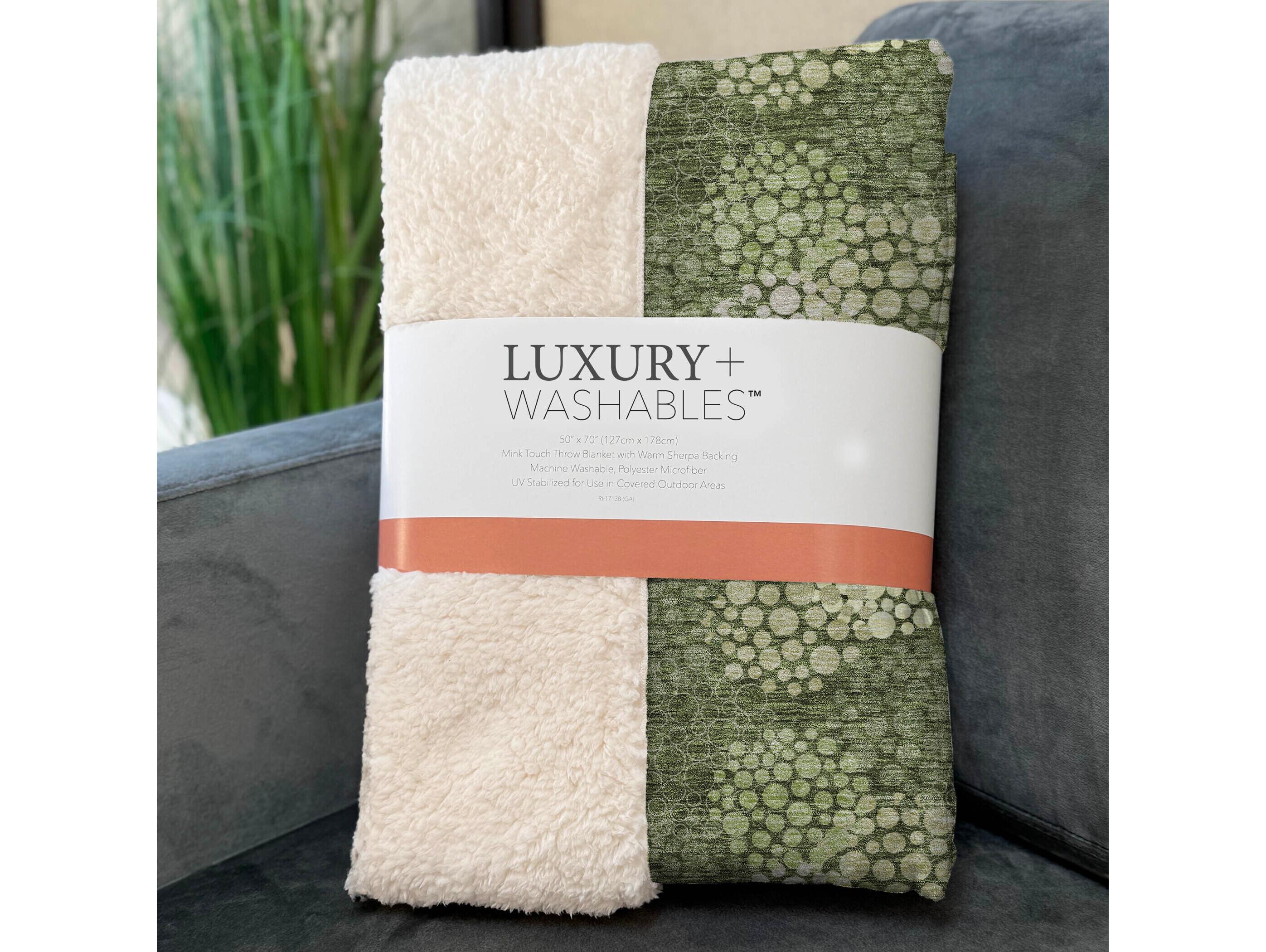 Dalyn Sherpa Green Polyester Throw