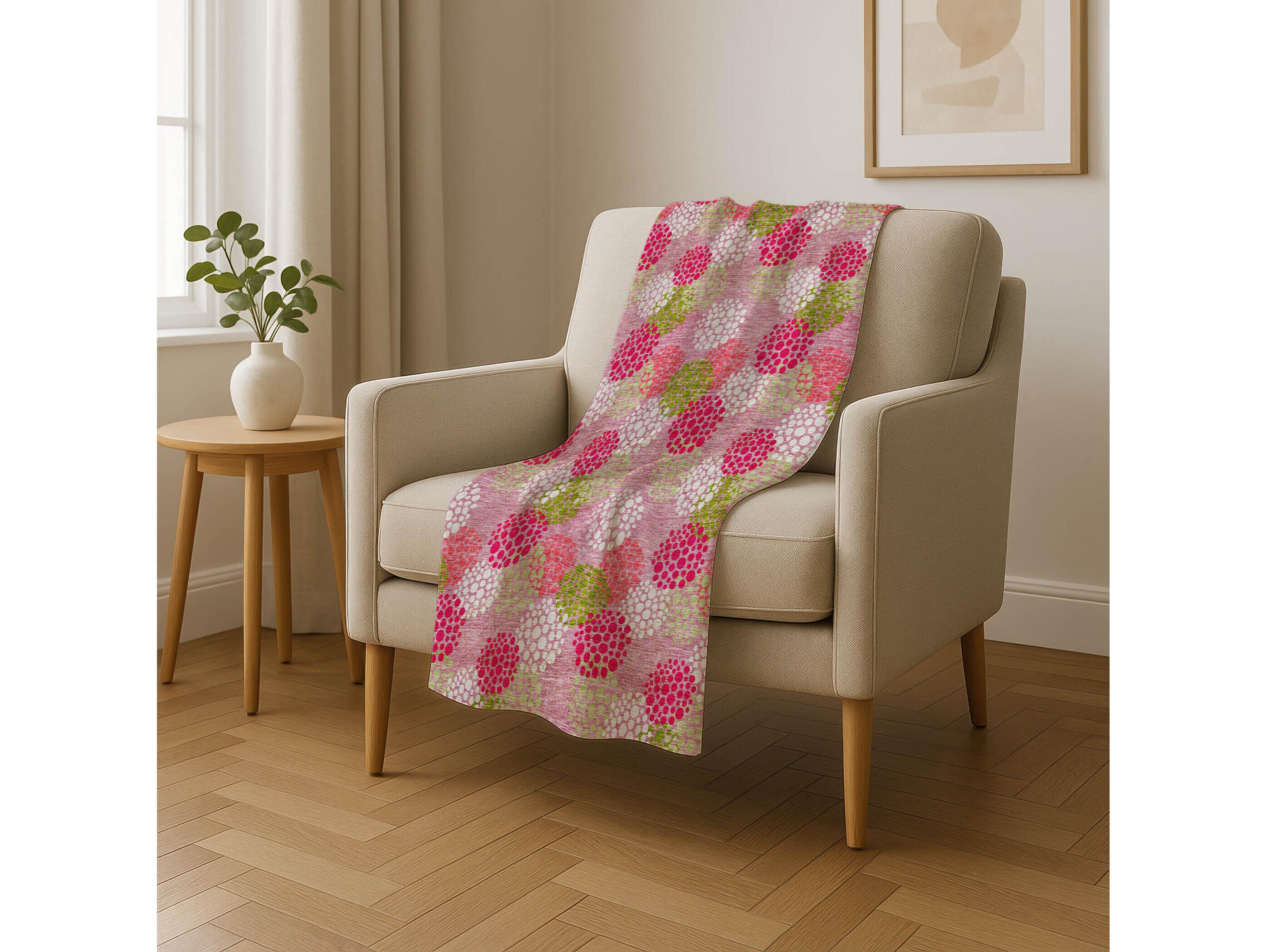 Dalyn Sherpa Pink Polyester Throw
