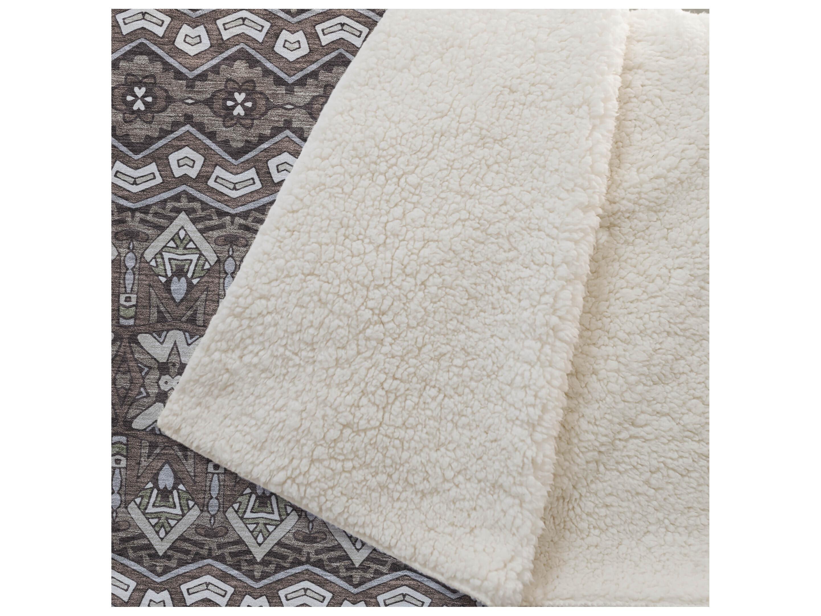 Dalyn Sherpa Brown Polyester Throw