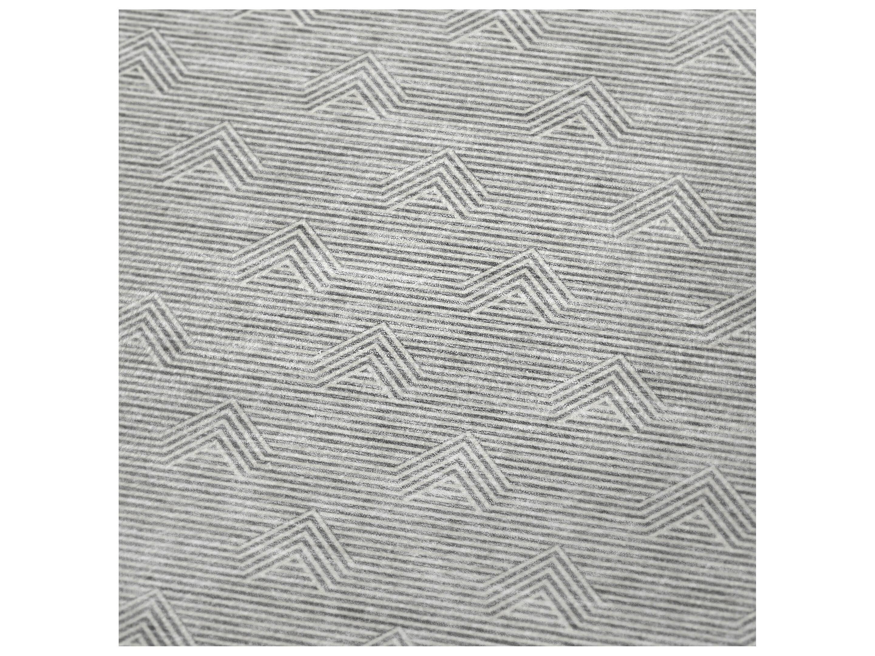Dalyn Sherpa Gray Polyester Throw