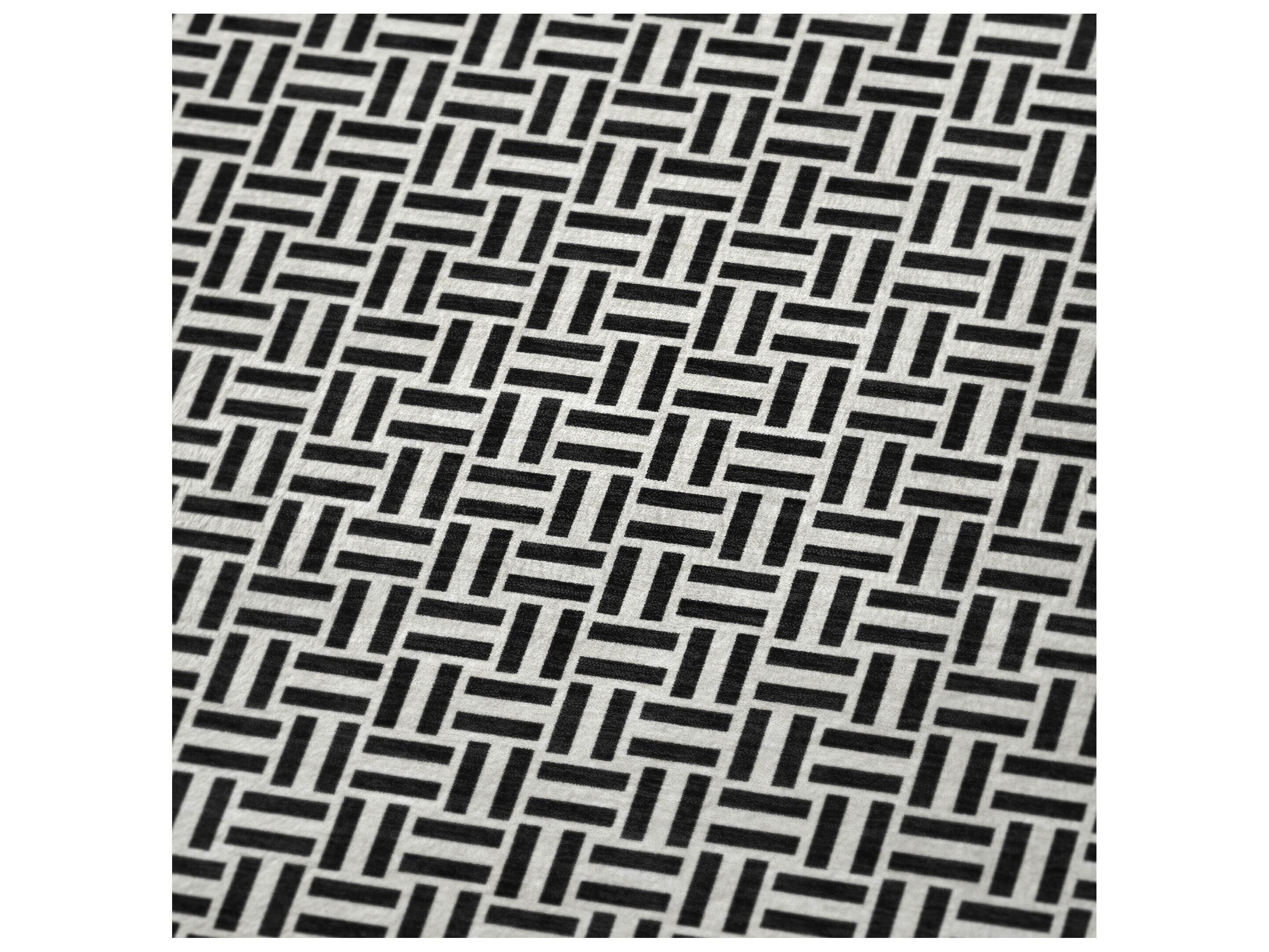 Dalyn Sherpa Black Polyester Throw