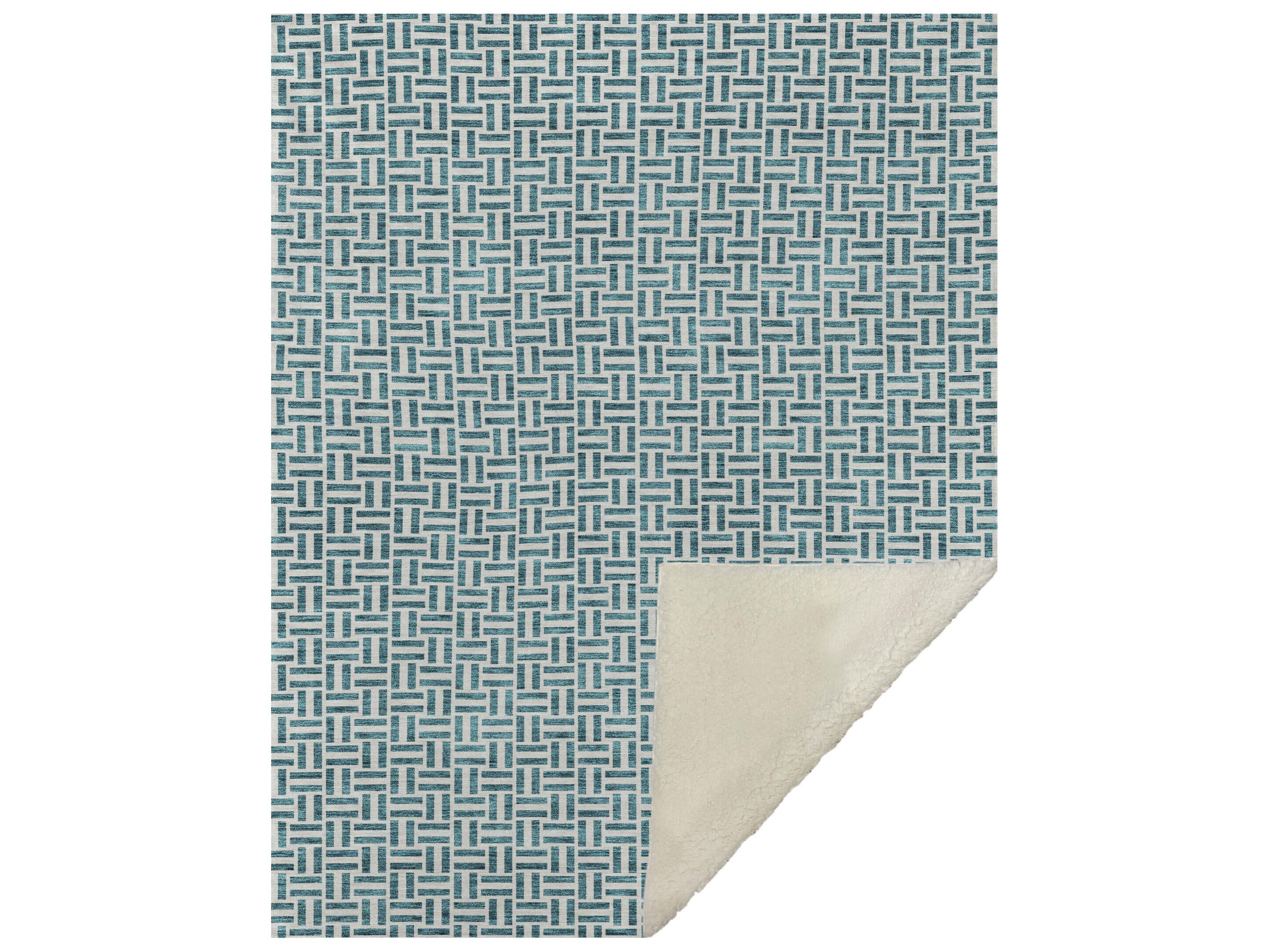 Dalyn Sherpa Teal Polyester Throw