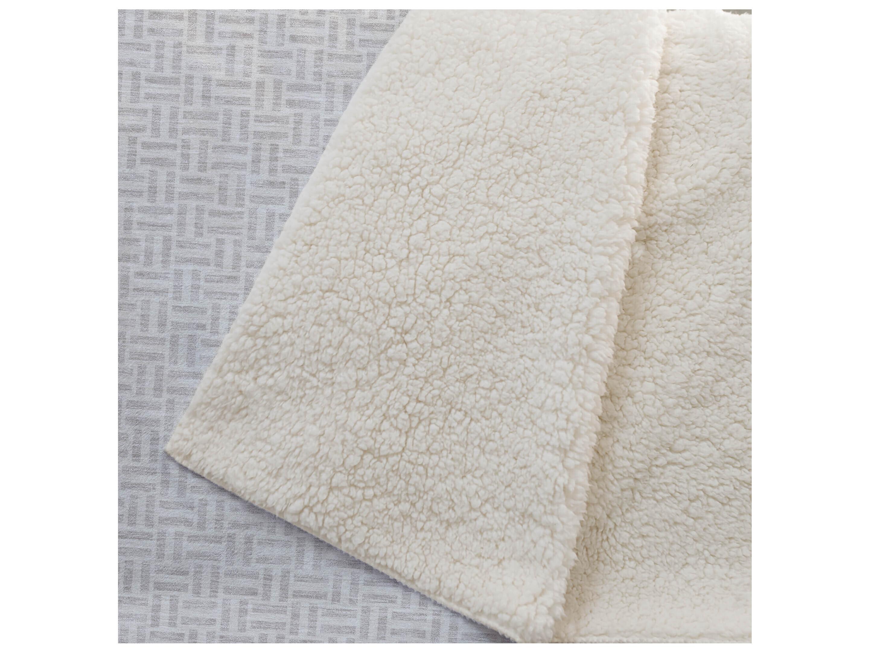 Dalyn Sherpa Brown Polyester Throw