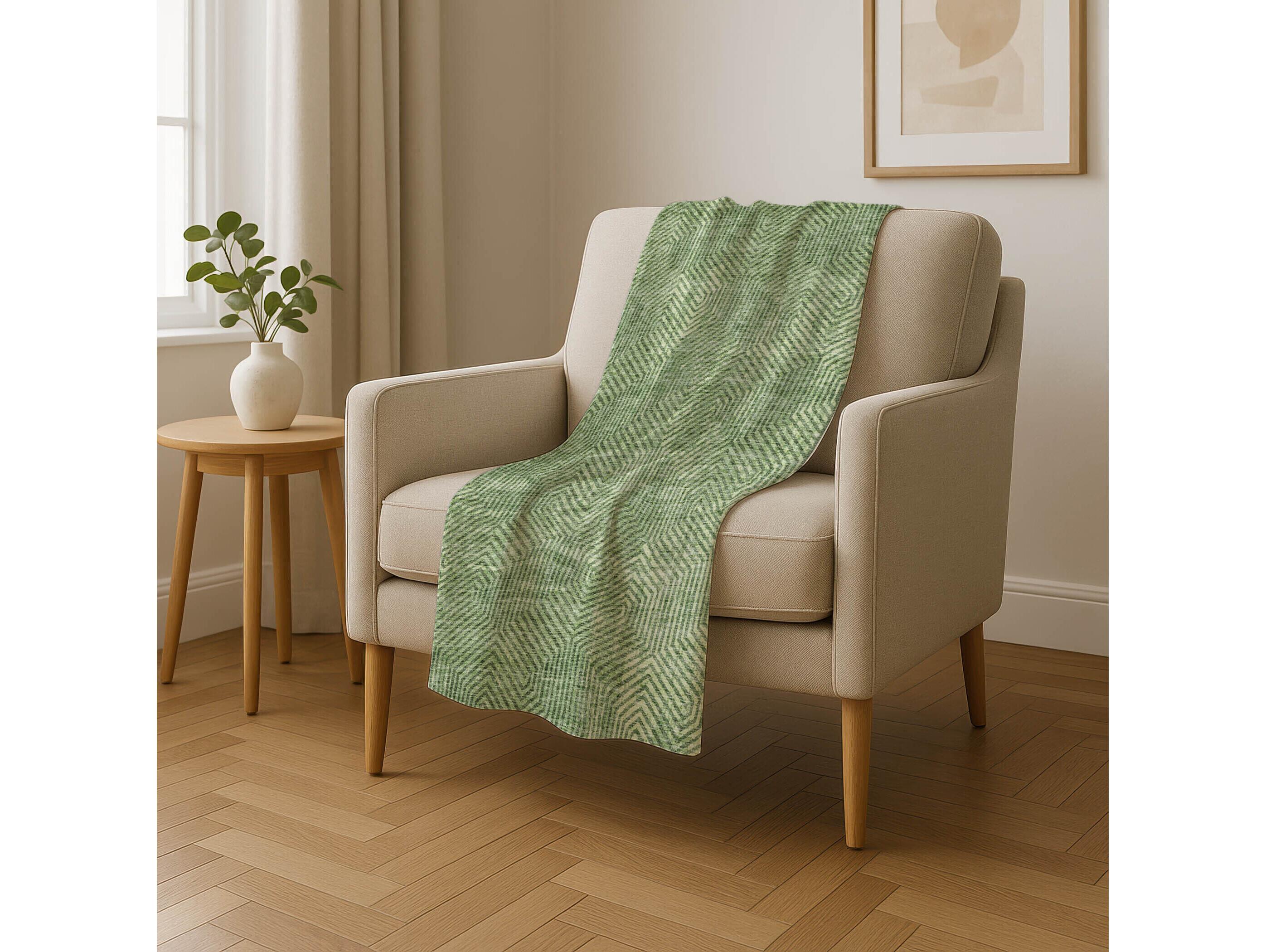Dalyn Sherpa Green Polyester Throw