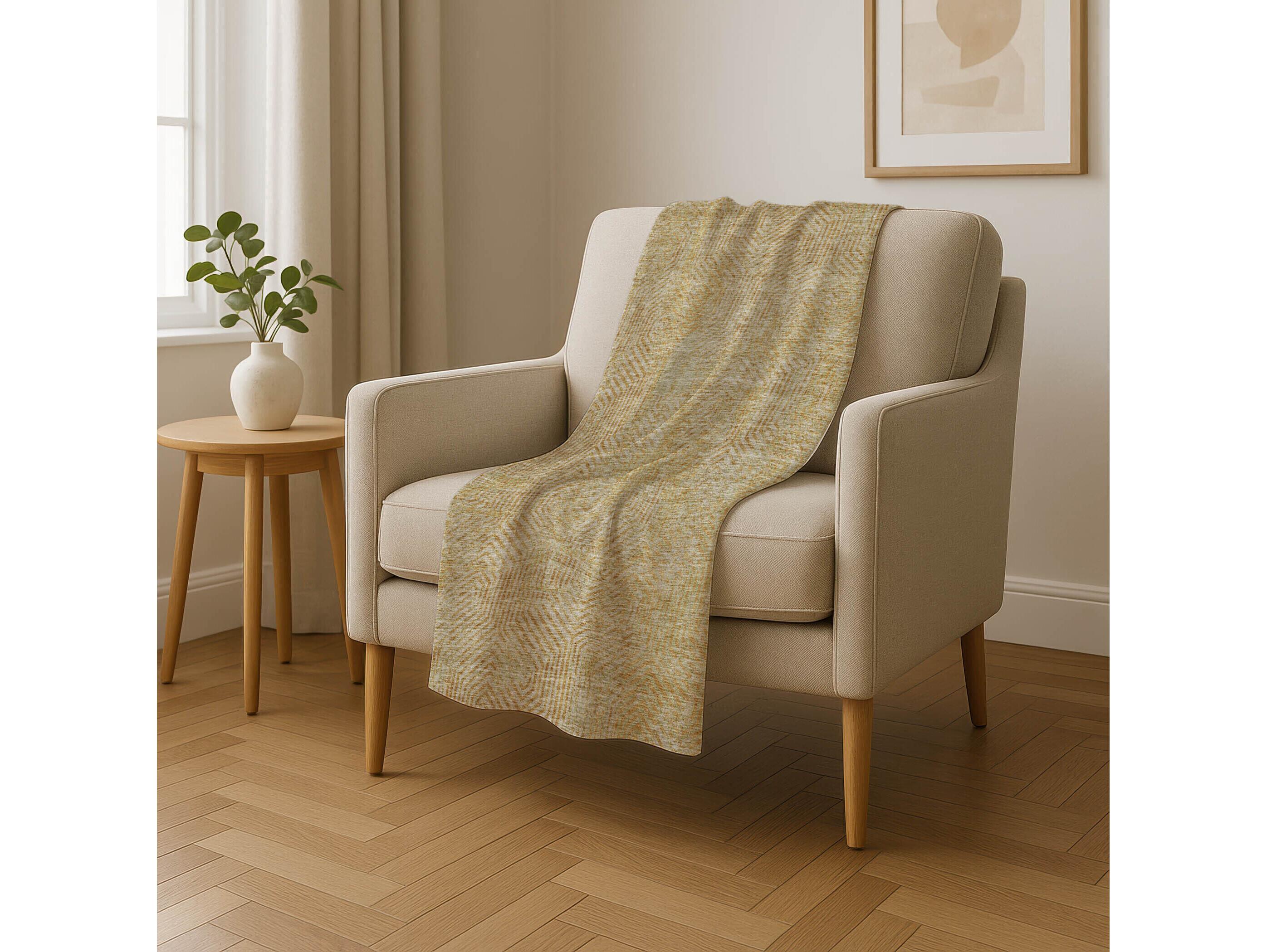 Dalyn Sherpa Gold Polyester Throw