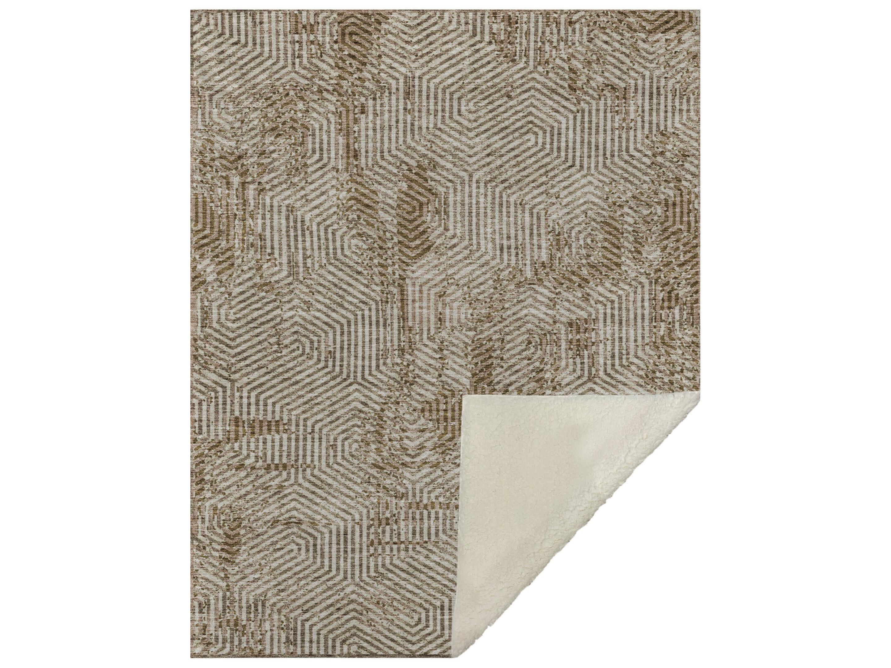 Dalyn Sherpa Brown Polyester Throw