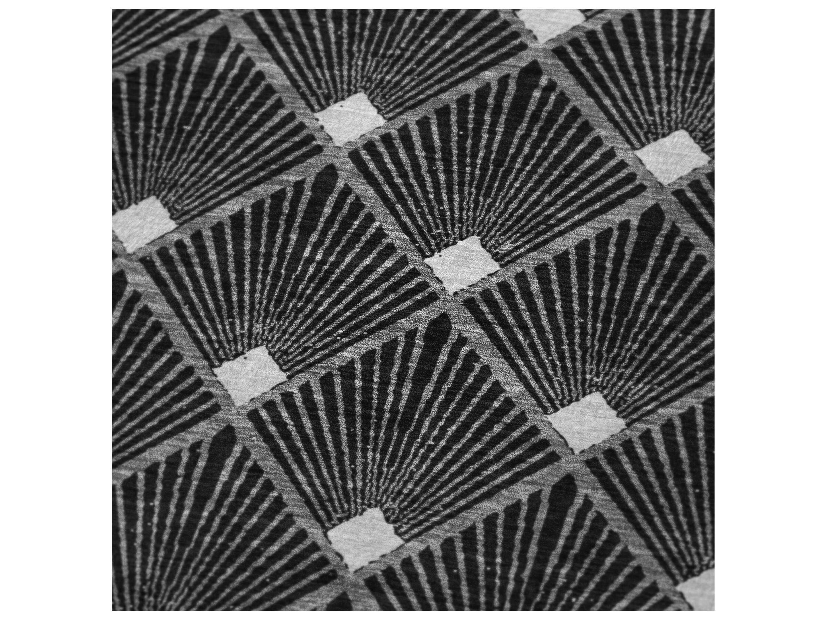 Dalyn Sherpa Black Polyester Throw