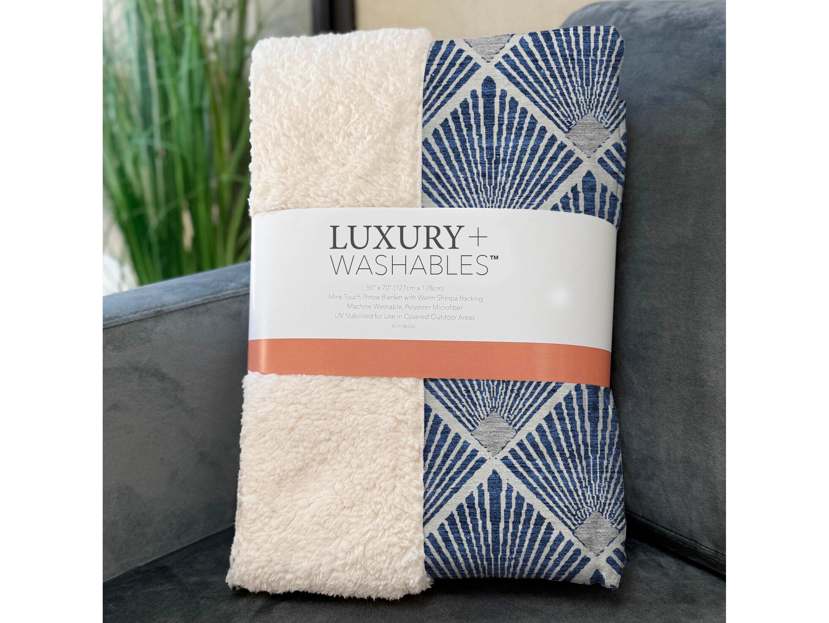 Dalyn Sherpa Blue Polyester Throw