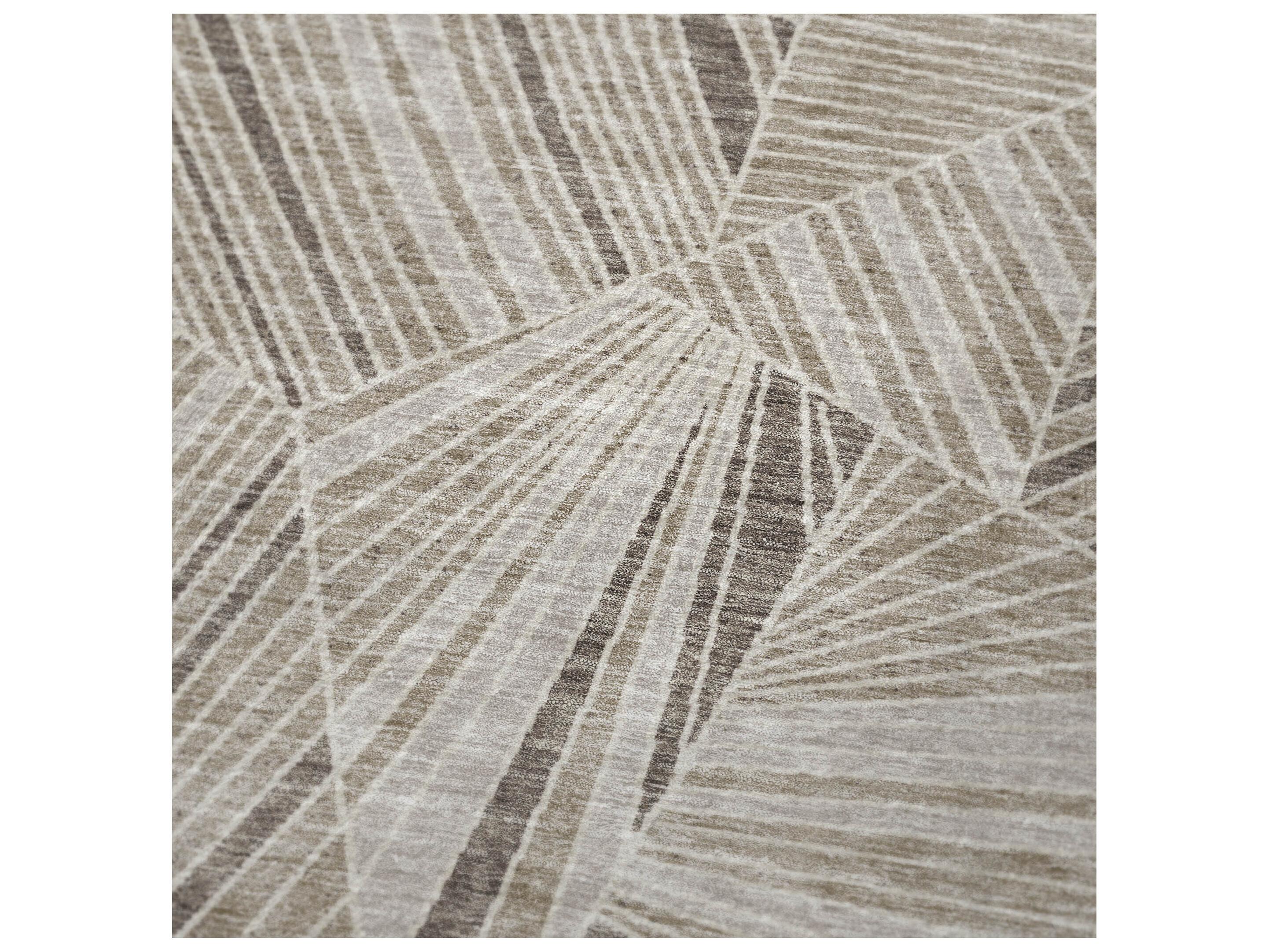 Dalyn Sherpa Brown Polyester Throw