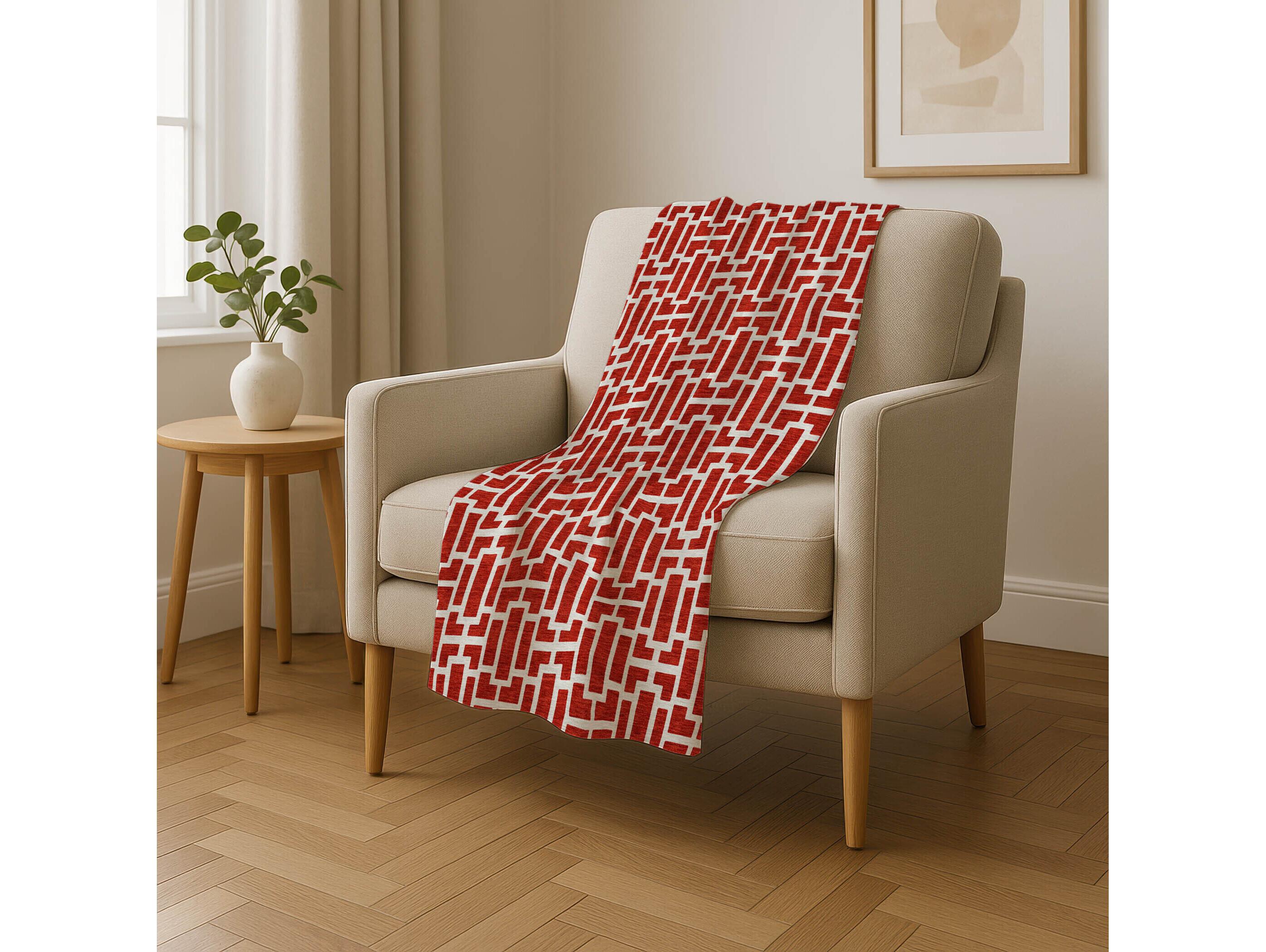 Dalyn Sherpa Red Polyester Throw