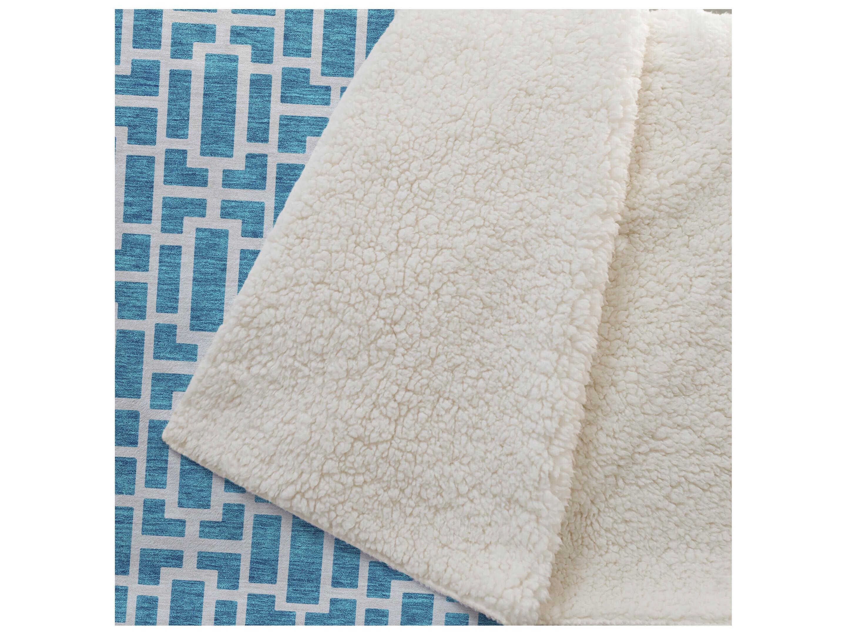 Dalyn Sherpa Teal Polyester Throw