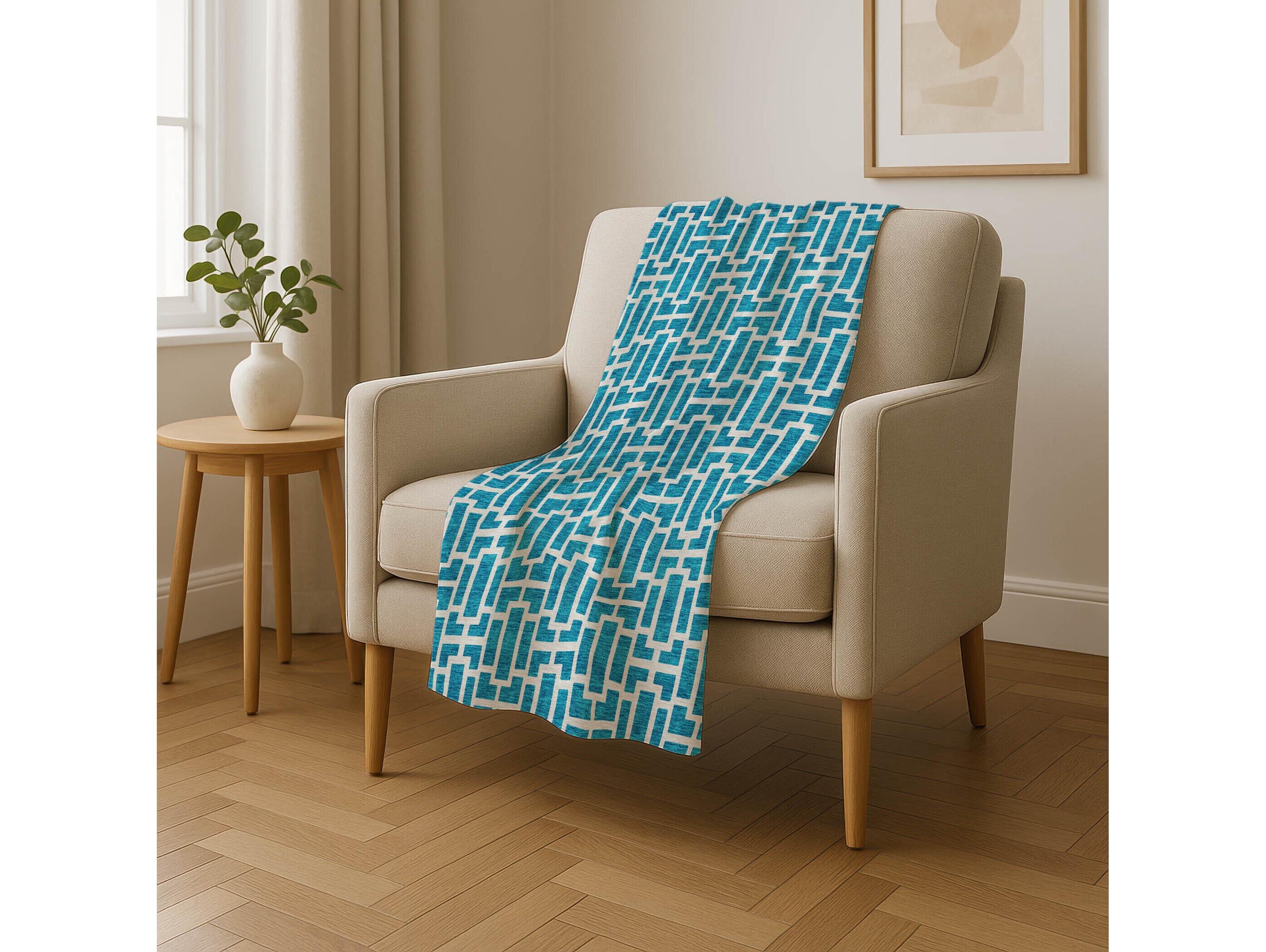 Dalyn Sherpa Teal Polyester Throw