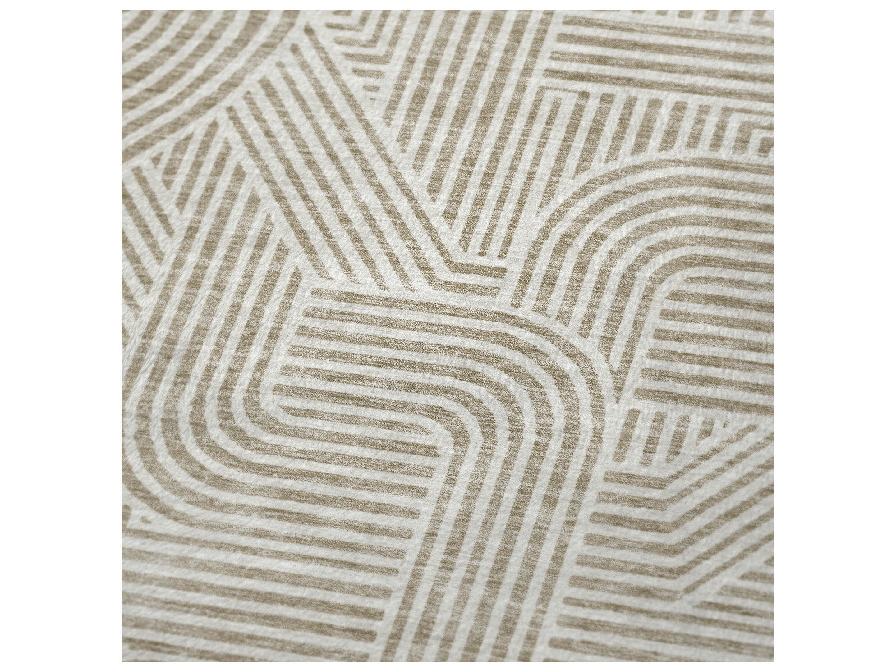 Dalyn Sherpa Brown Polyester Throw