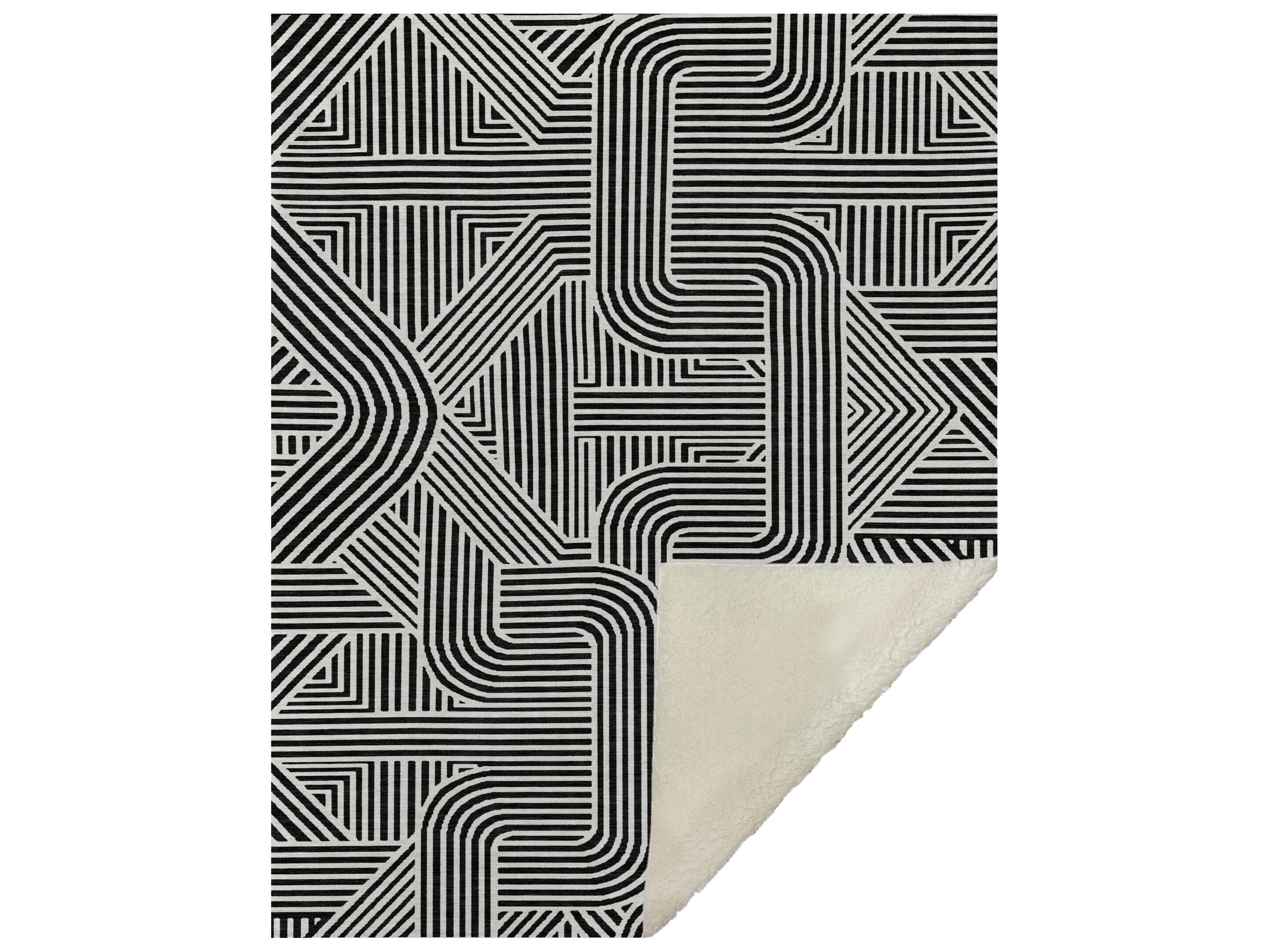 Dalyn Sherpa Black Polyester Throw