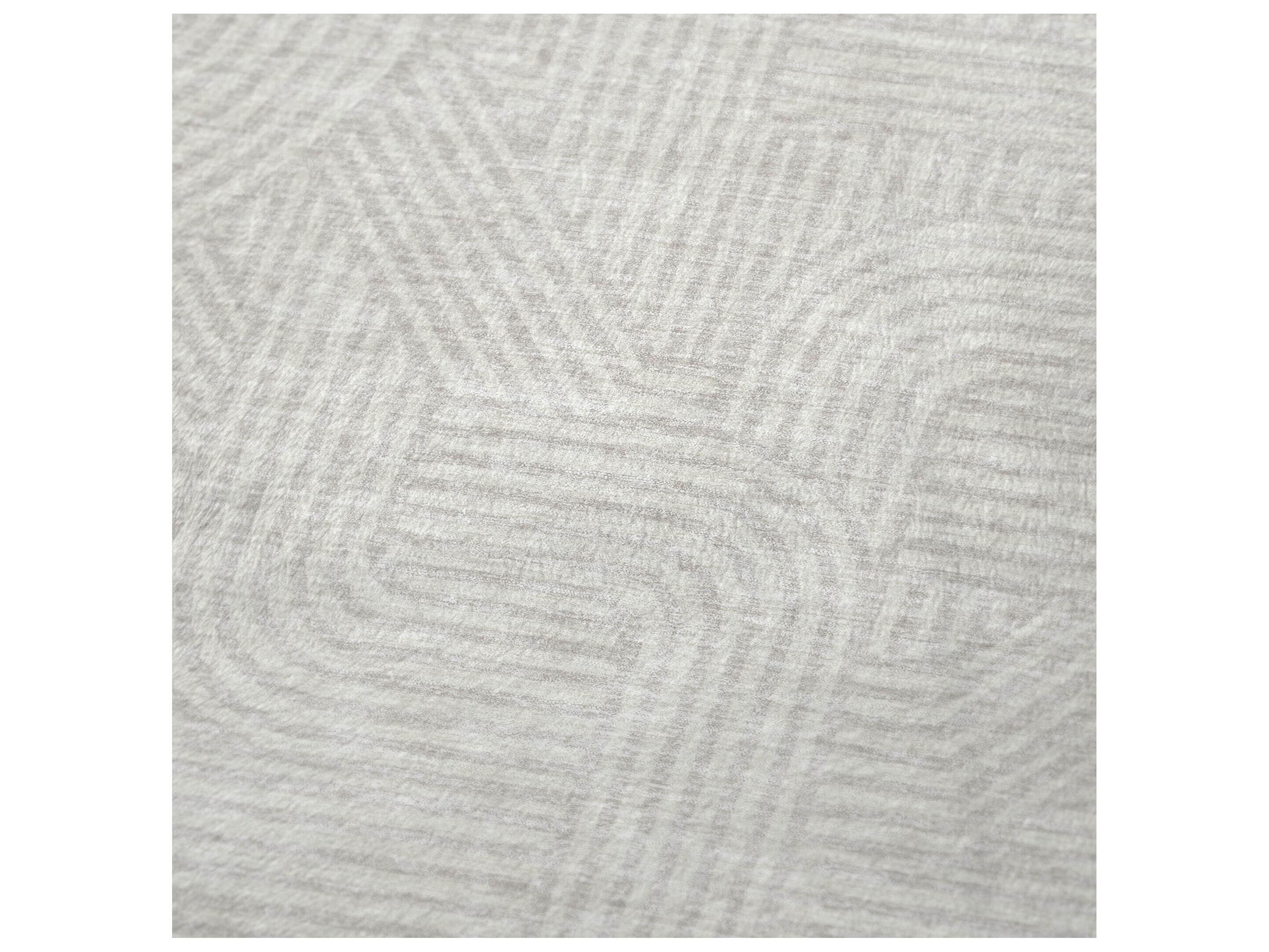 Dalyn Sherpa Ivory Polyester Throw