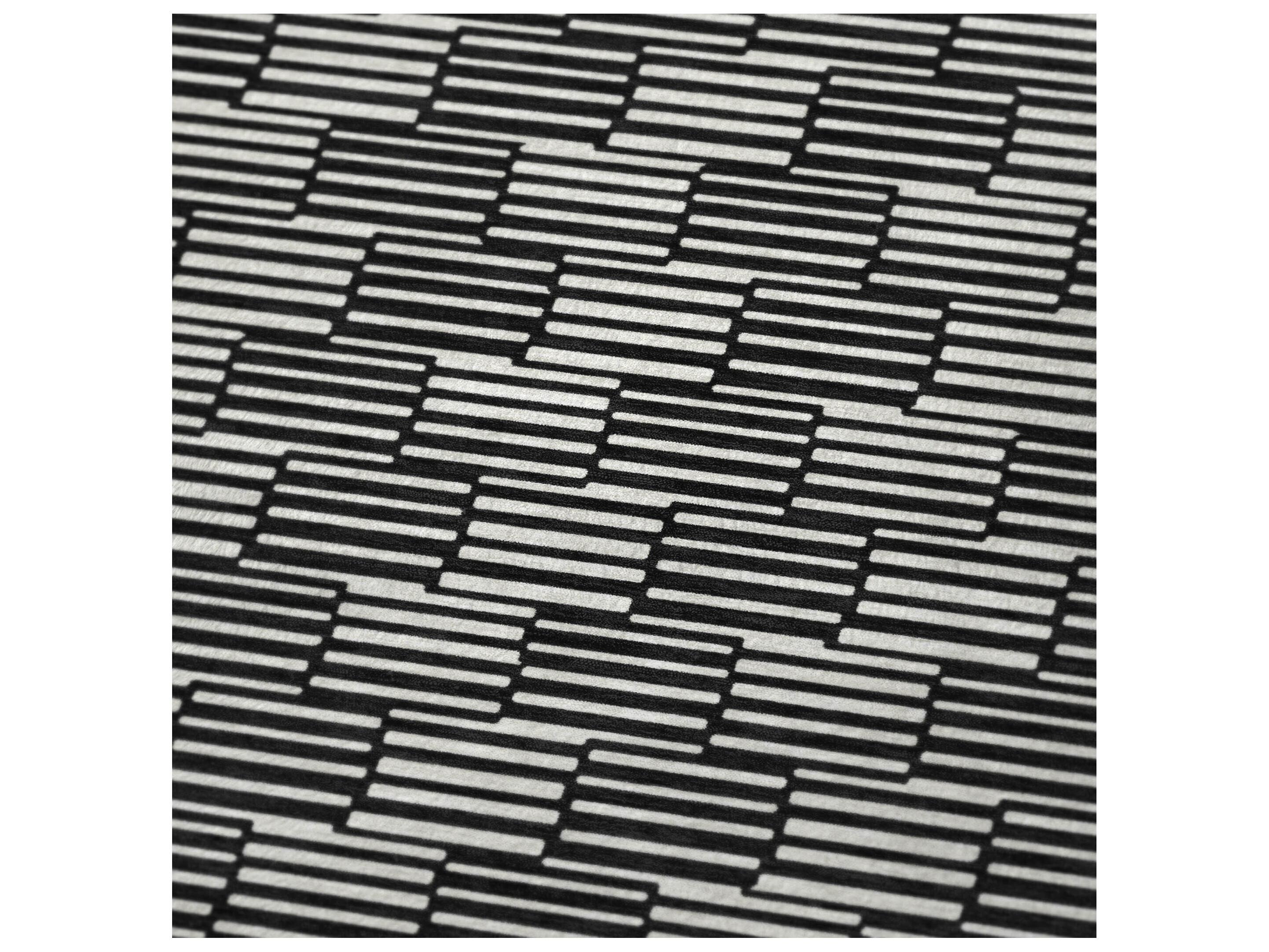 Dalyn Sherpa Black Polyester Throw