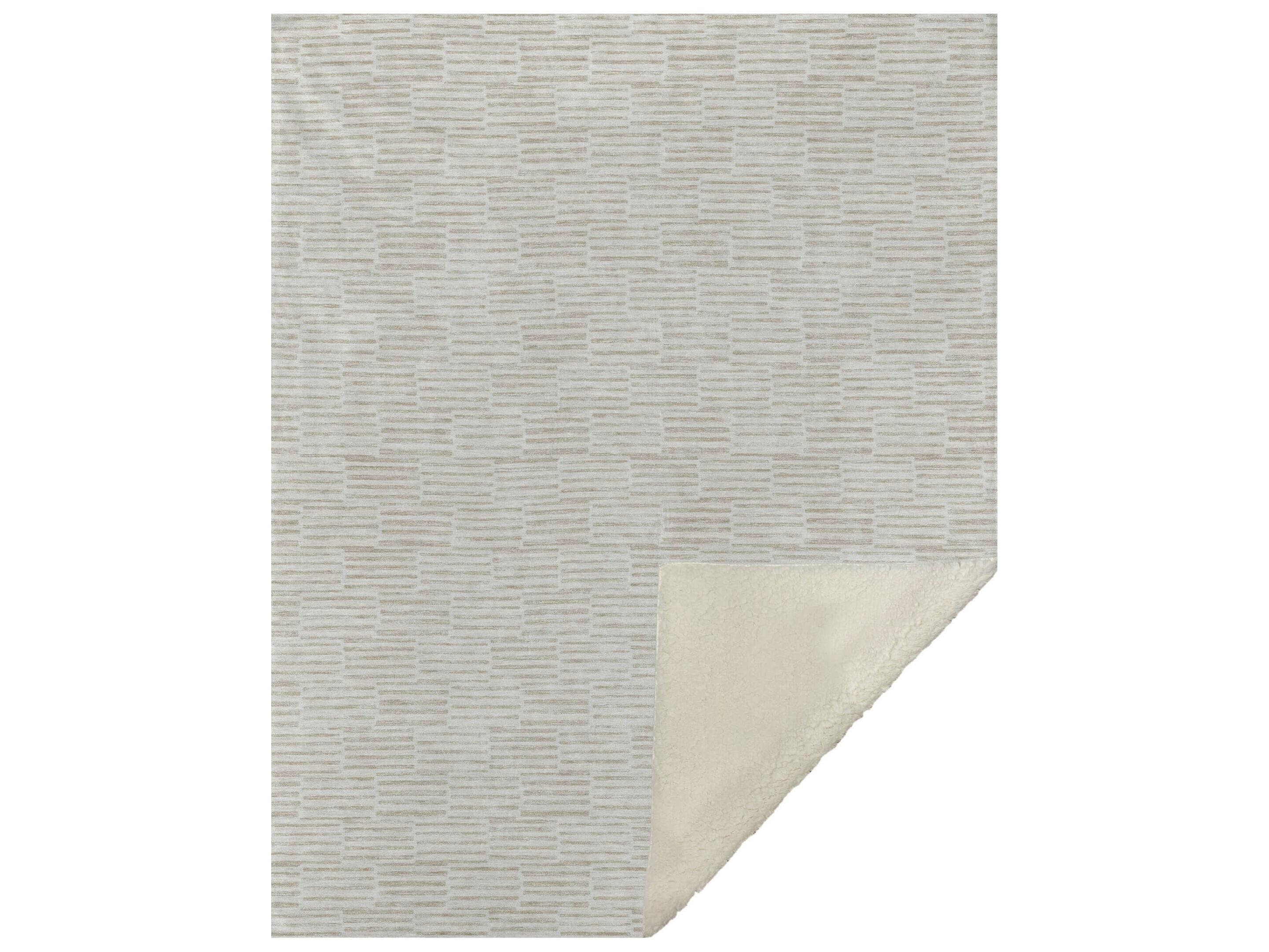 Dalyn Sherpa Ivory Polyester Throw
