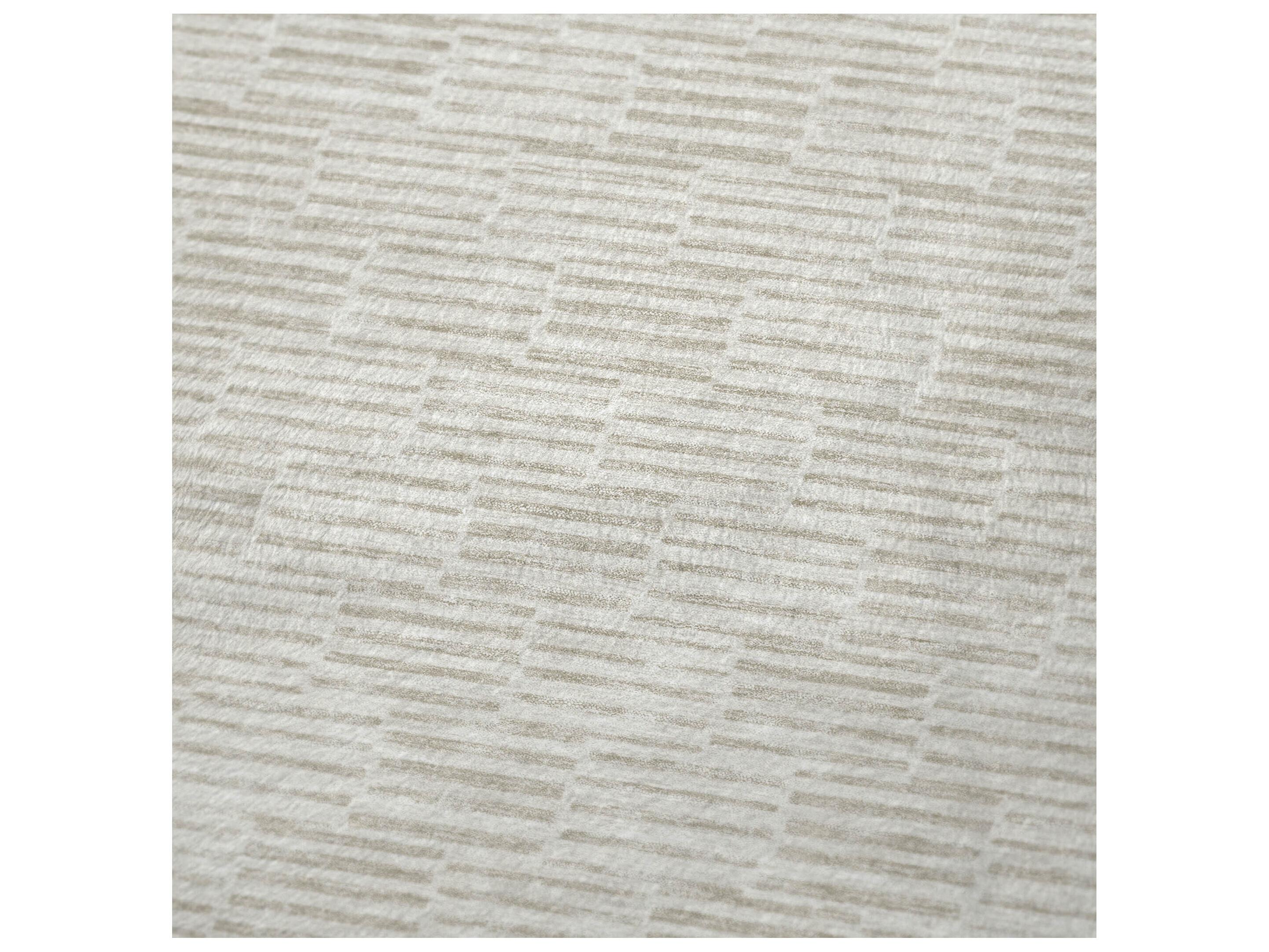 Dalyn Sherpa Ivory Polyester Throw