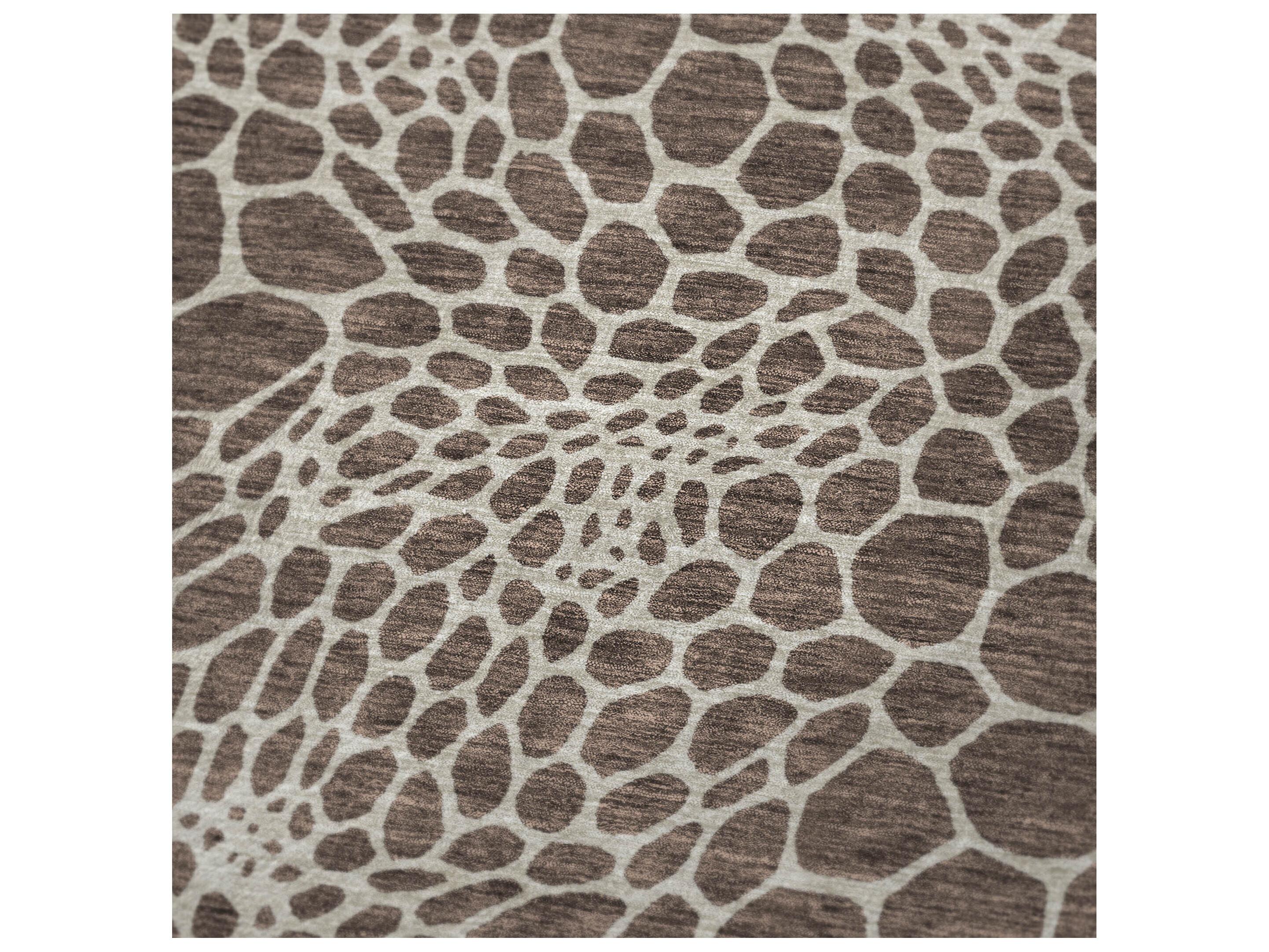 Dalyn Sherpa Brown Polyester Throw