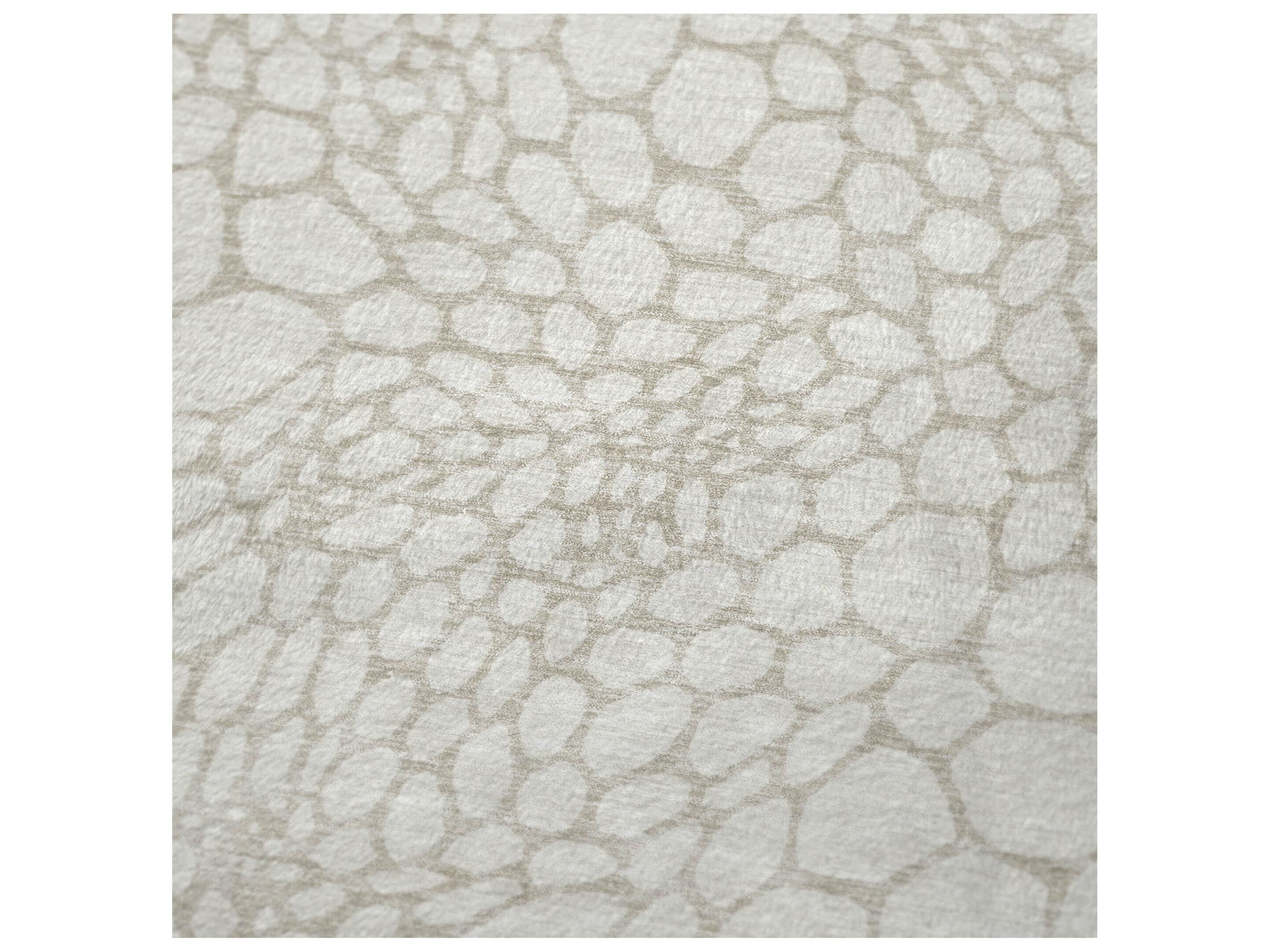 Dalyn Sherpa Ivory Polyester Throw