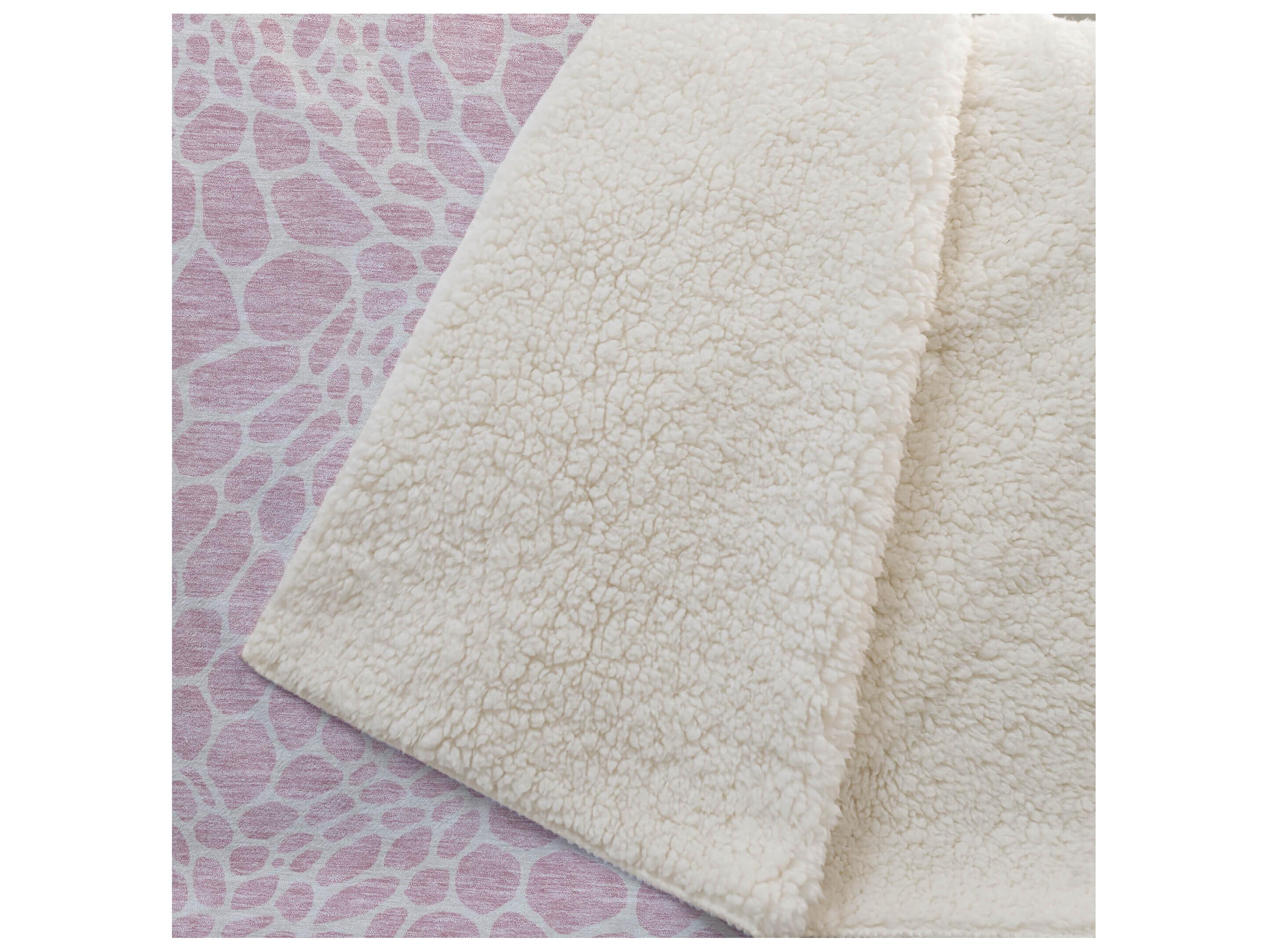 Dalyn Sherpa Pink Polyester Throw