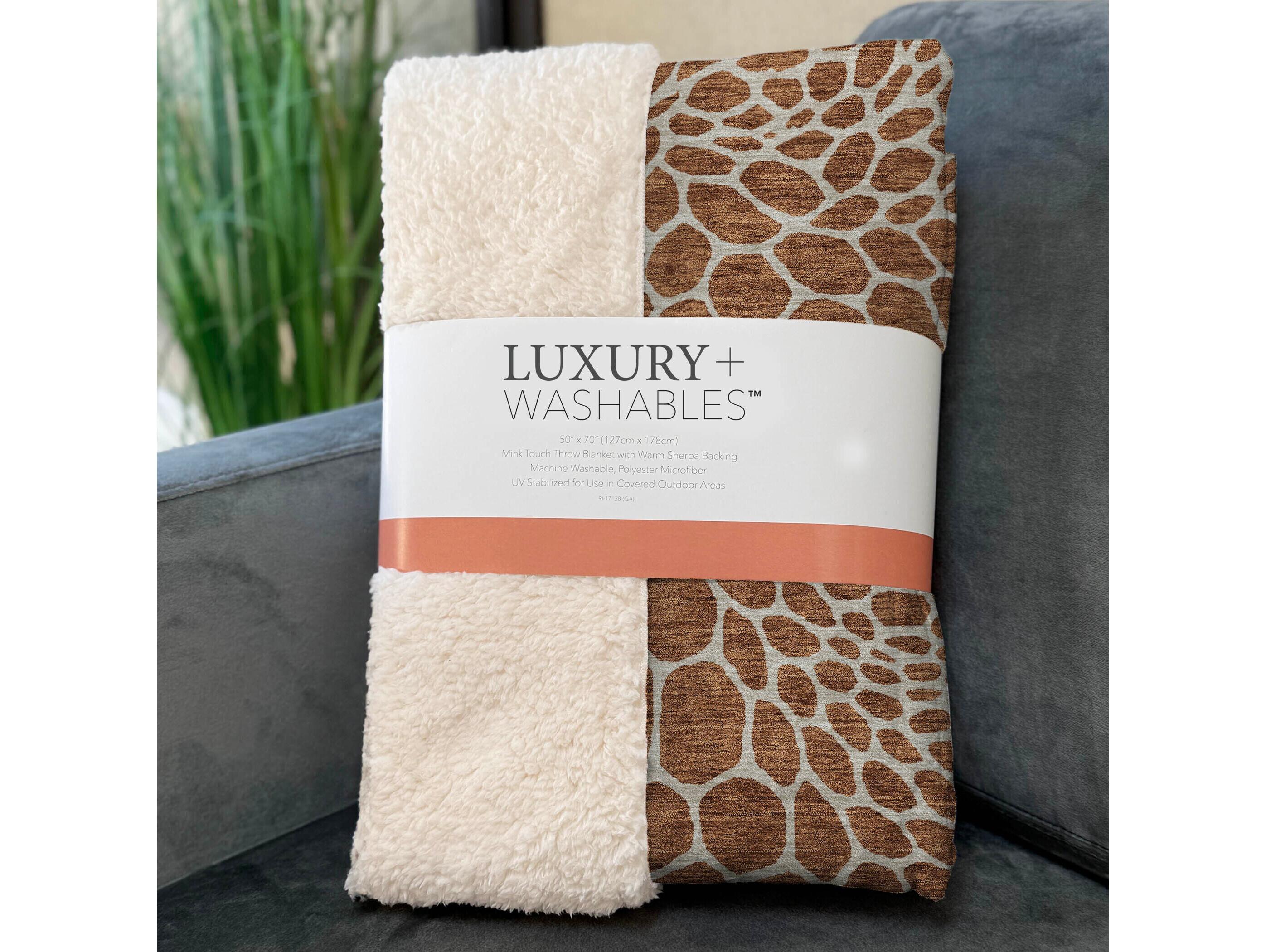 Dalyn Sherpa Orange Polyester Throw