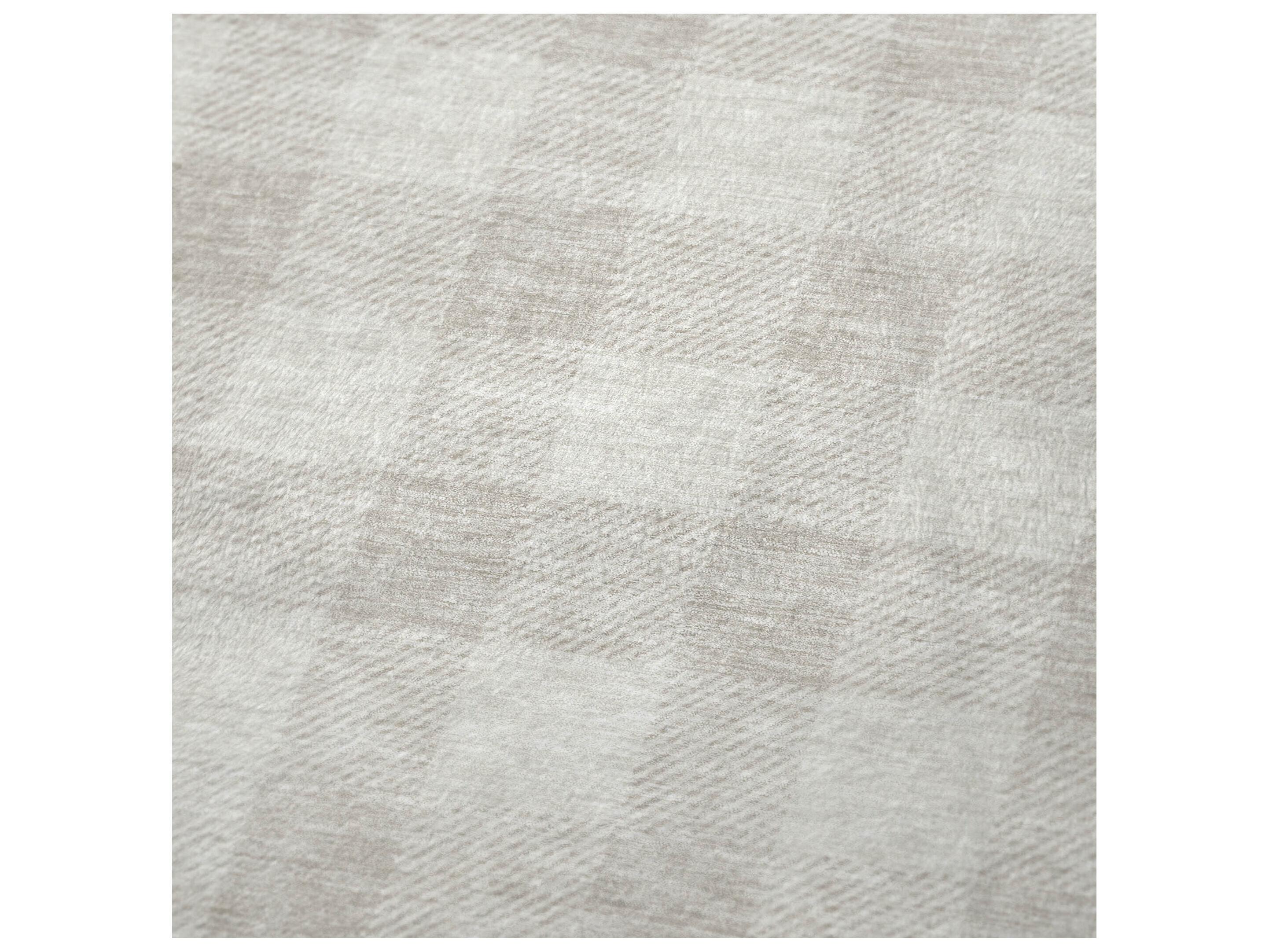 Dalyn Sherpa Ivory Polyester Throw