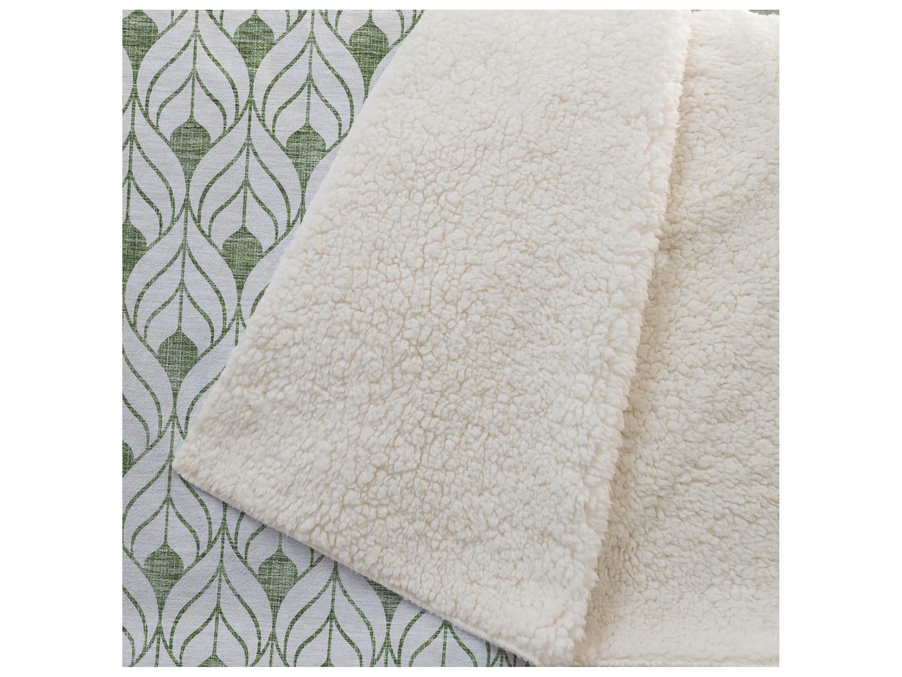 Dalyn Sherpa Green Polyester Throw