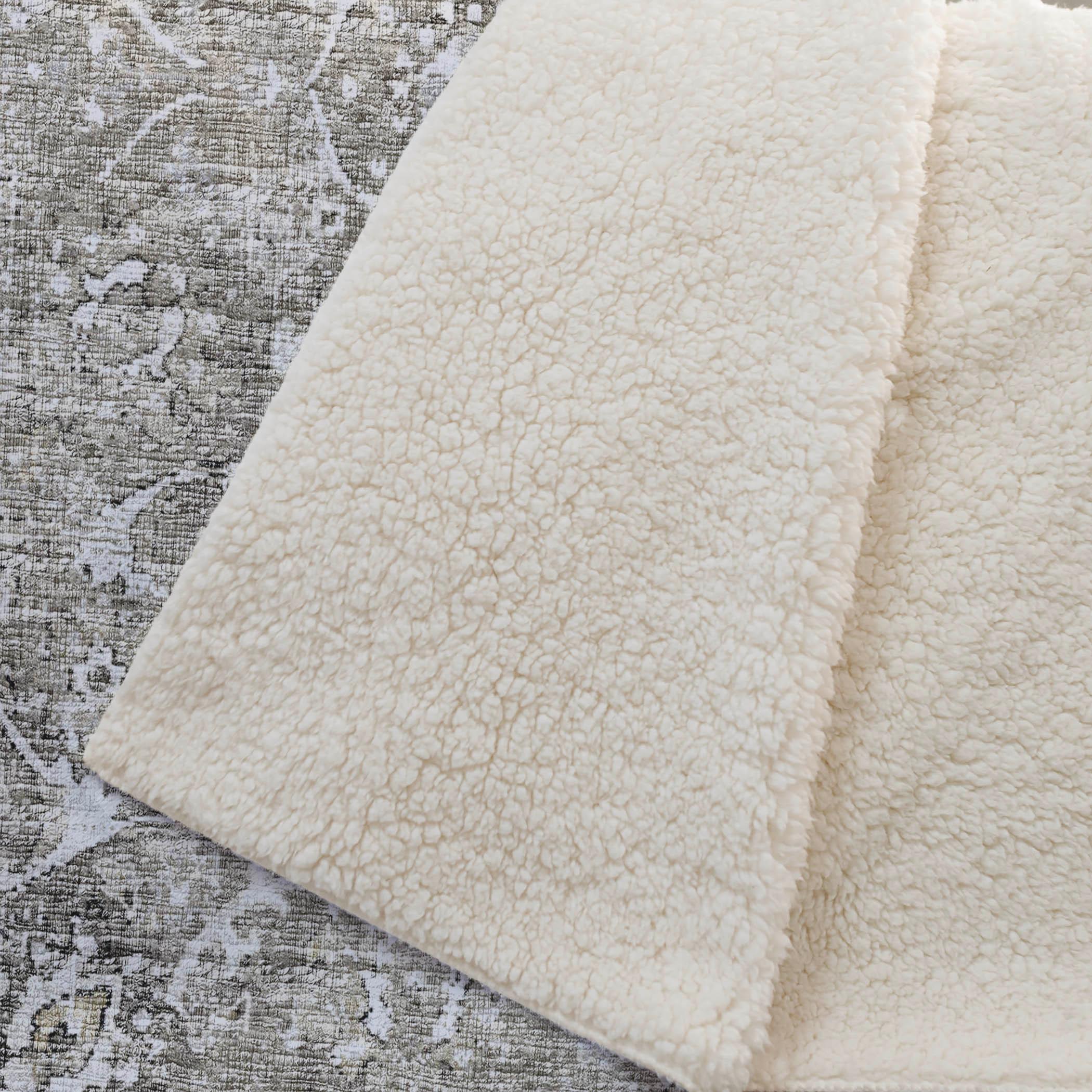 Dalyn Sherpa Neutral Polyester Throw