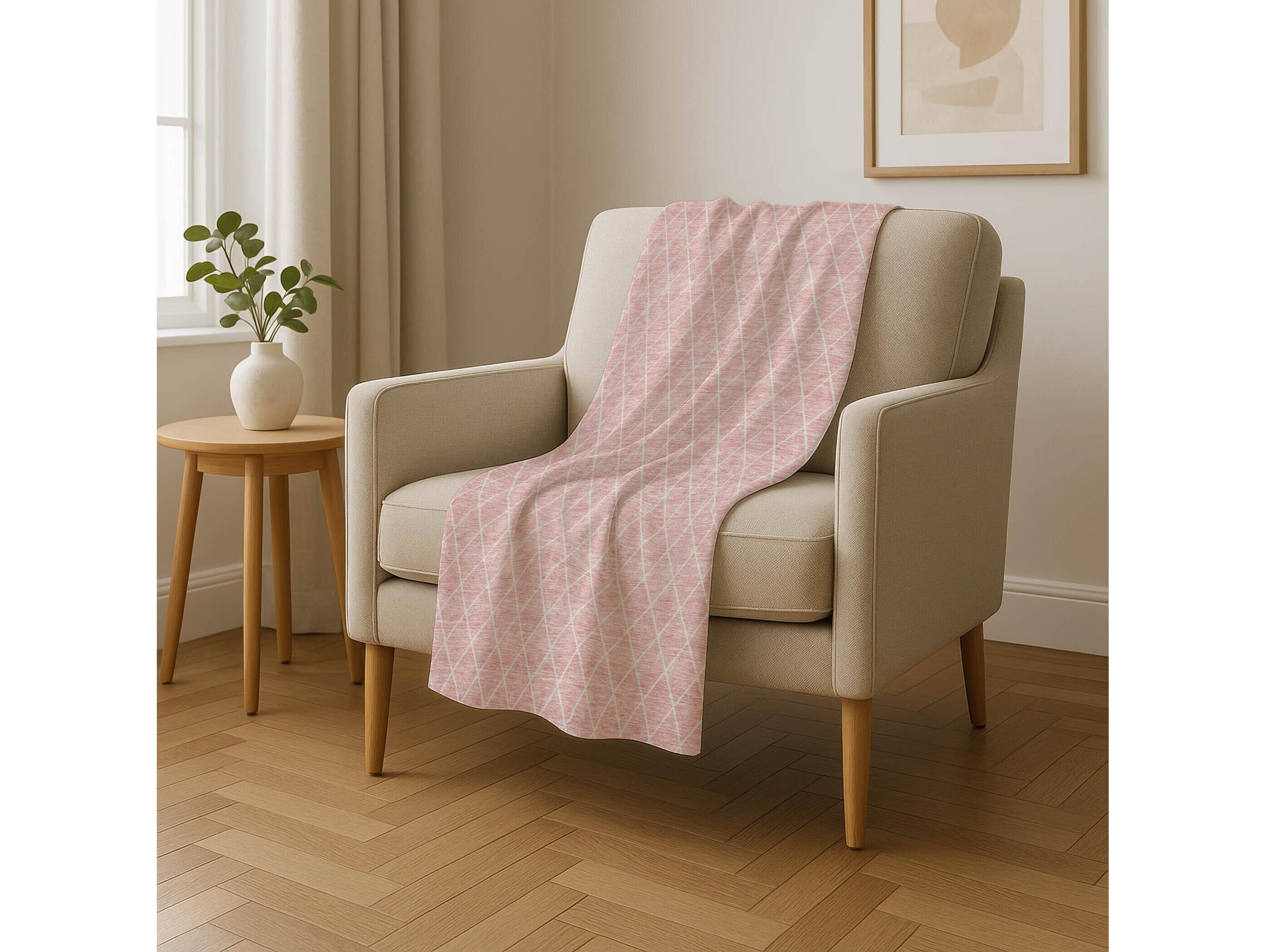 Dalyn Sherpa Pink Polyester Throw