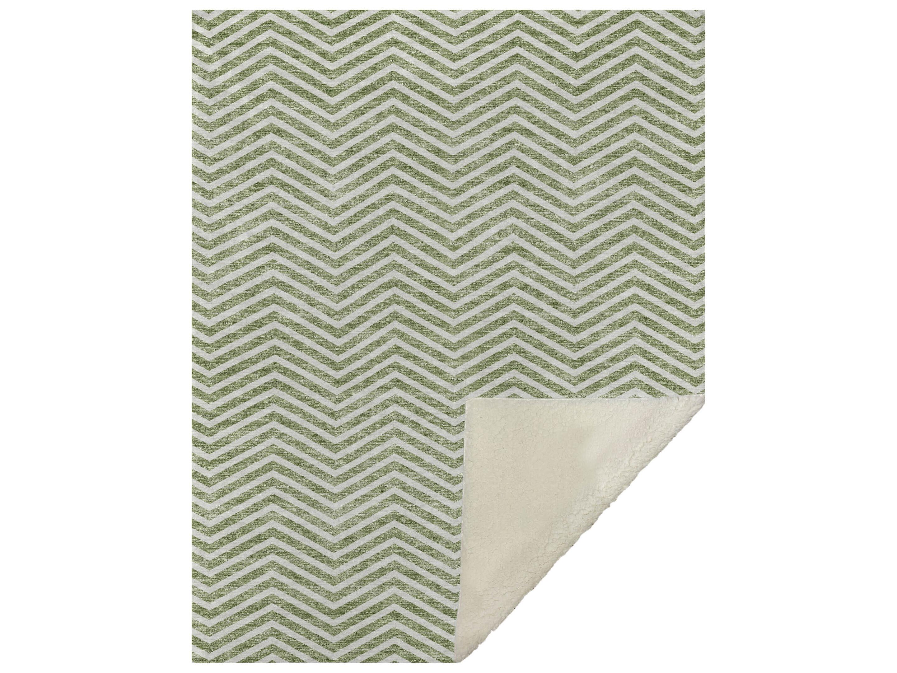 Dalyn Sherpa Green Polyester Throw