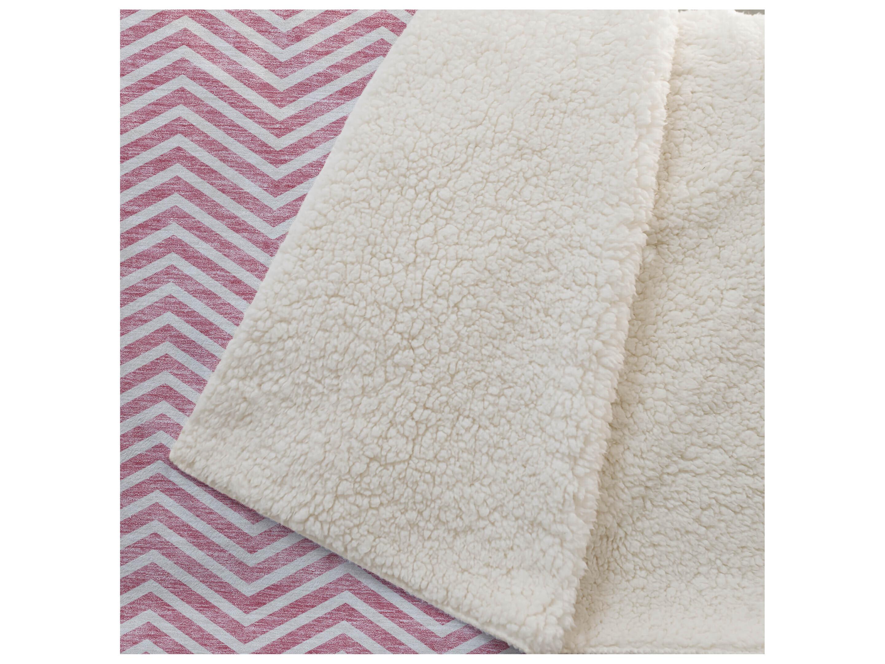 Dalyn Sherpa Pink Polyester Throw