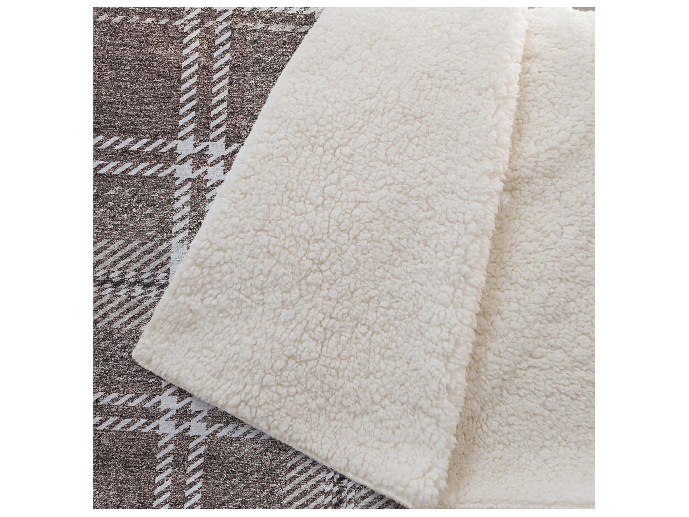 Dalyn Sherpa Brown Polyester Throw
