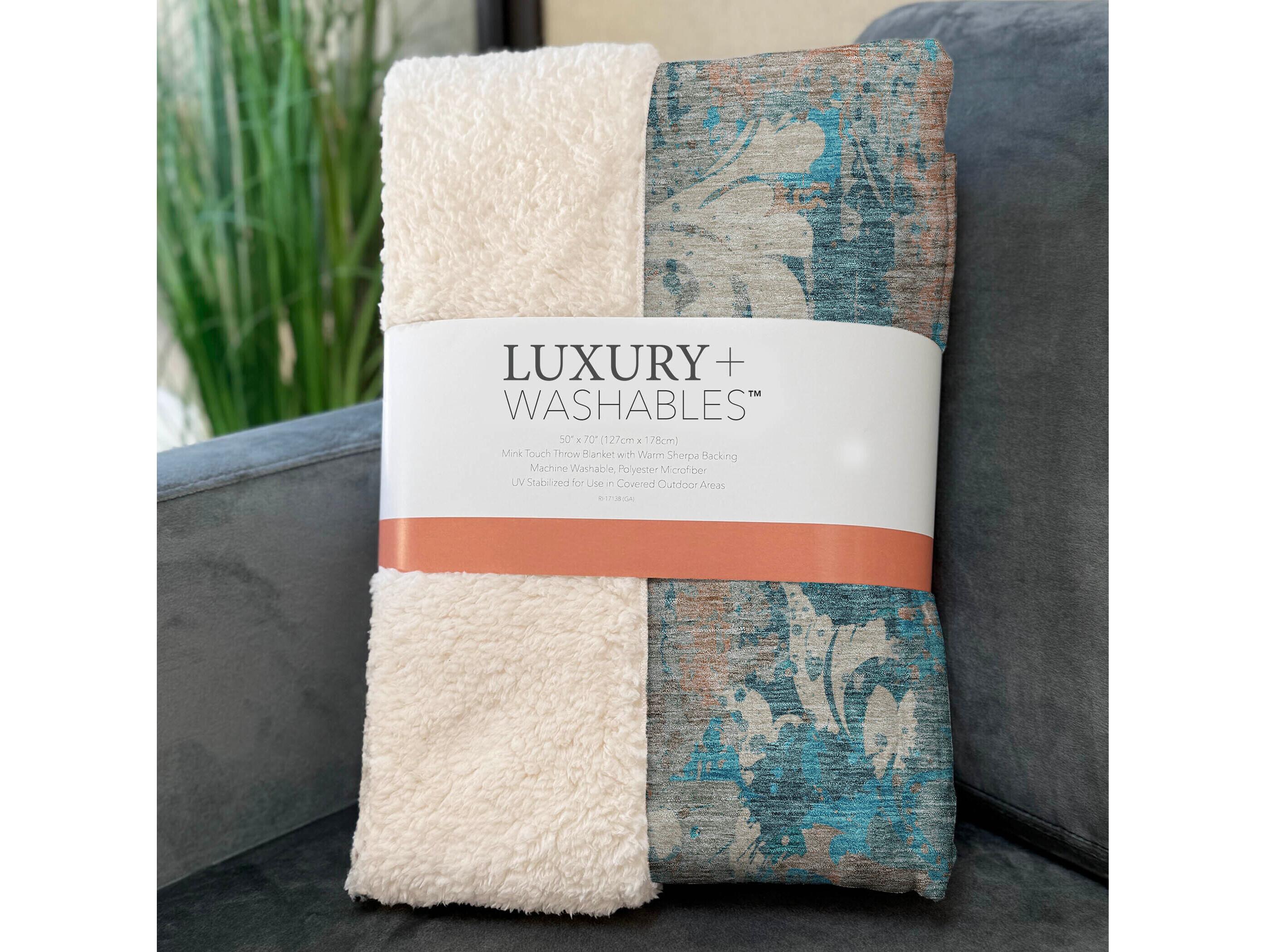 Dalyn Sherpa Teal Polyester Throw